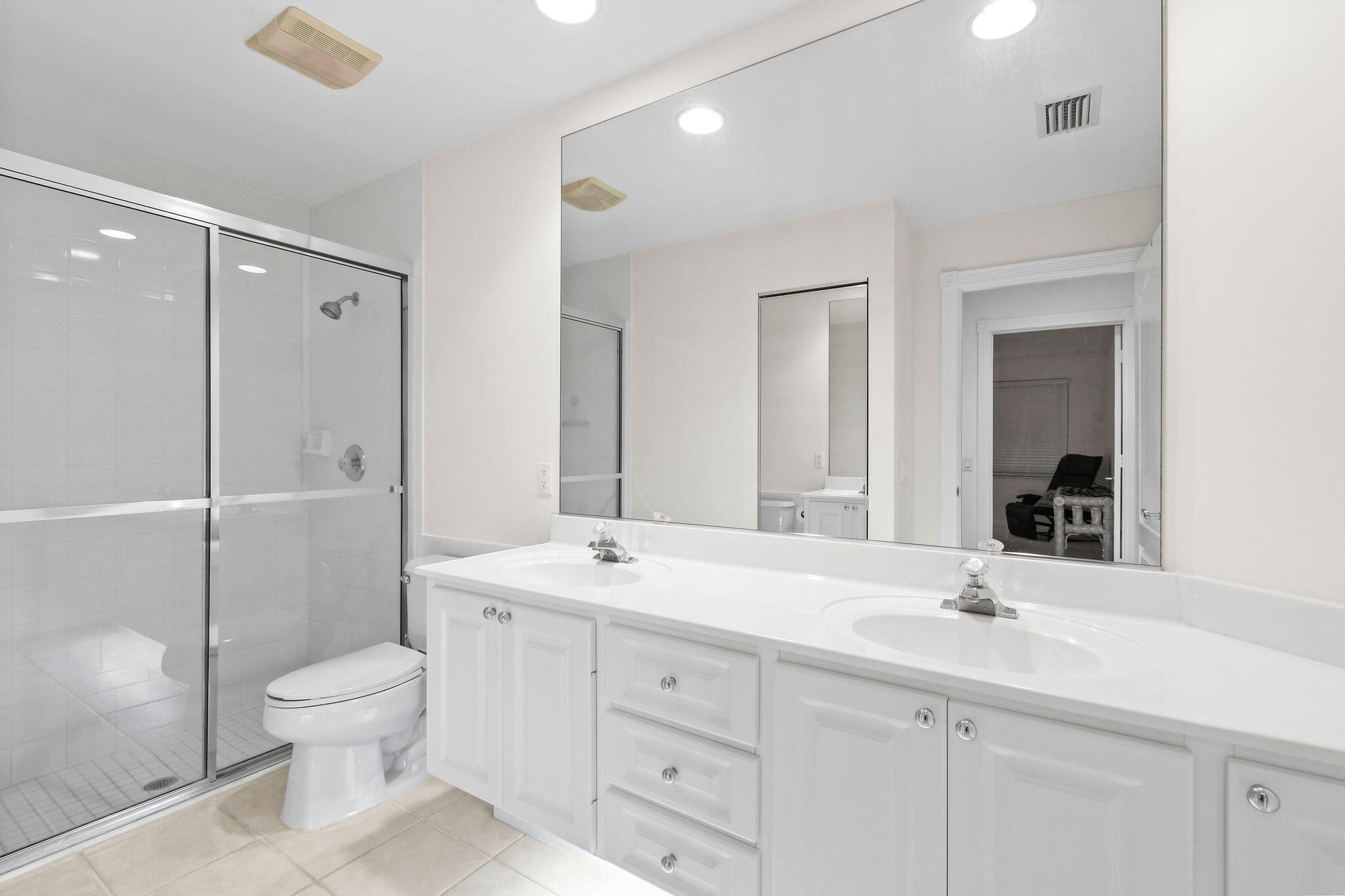 DOUBLE TREE - Residential