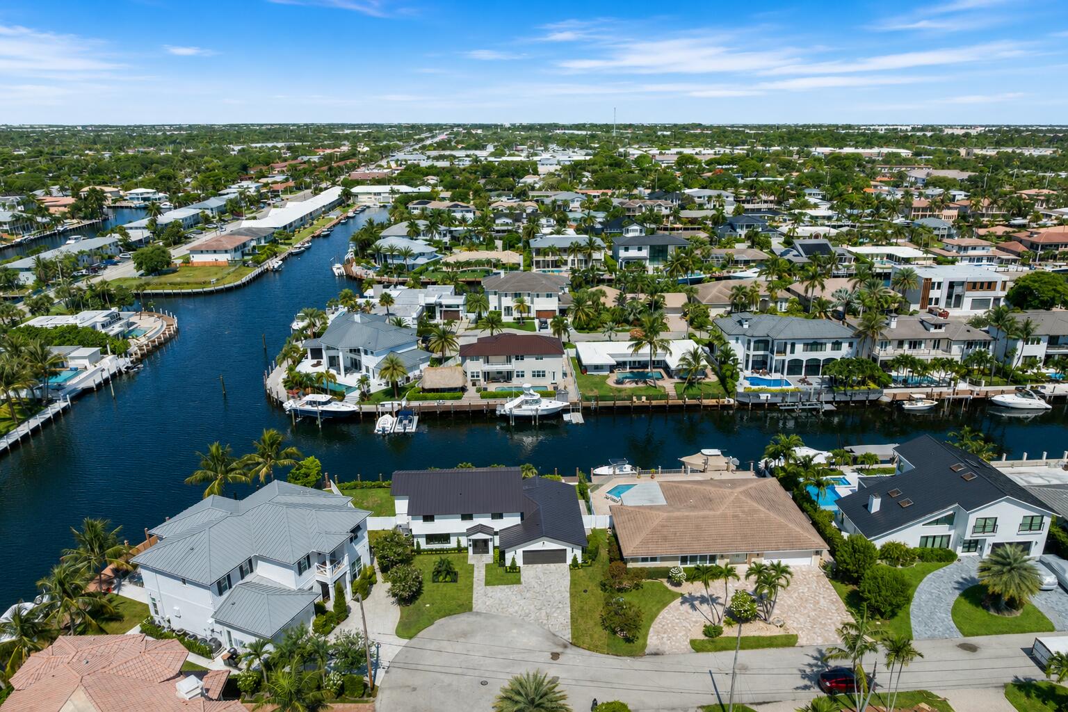 VENETIAN ISLES 1ST SEC - Residential