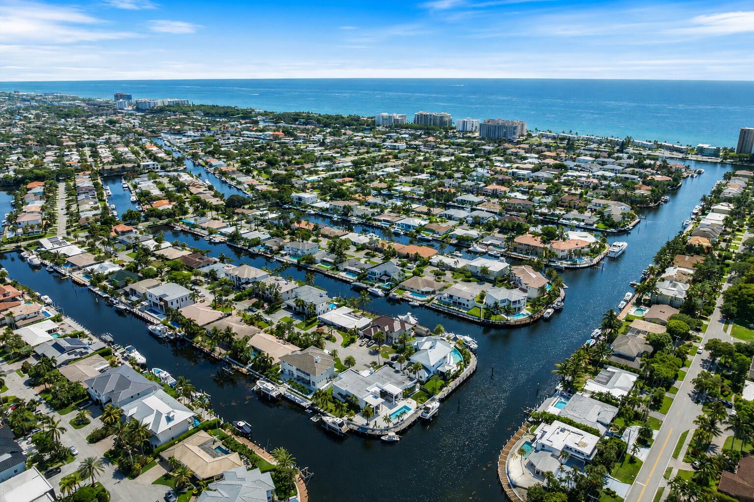 VENETIAN ISLES 1ST SEC - Residential