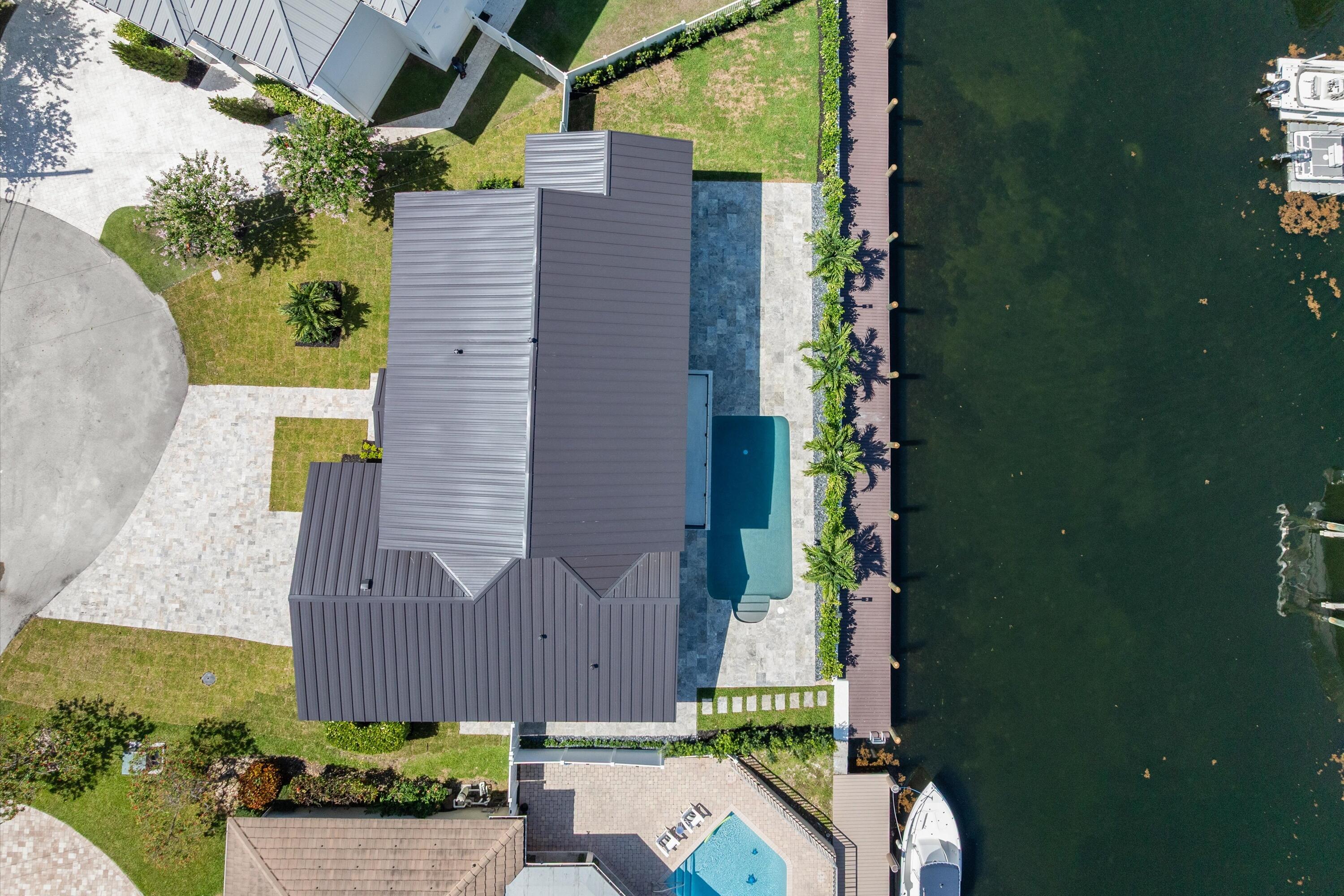 VENETIAN ISLES 1ST SEC - Residential