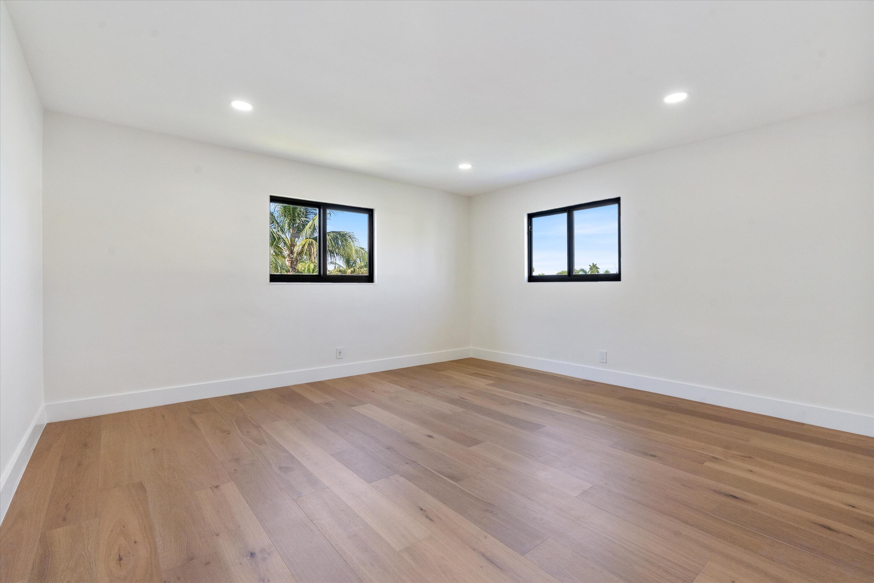 VENETIAN ISLES 1ST SEC - Residential