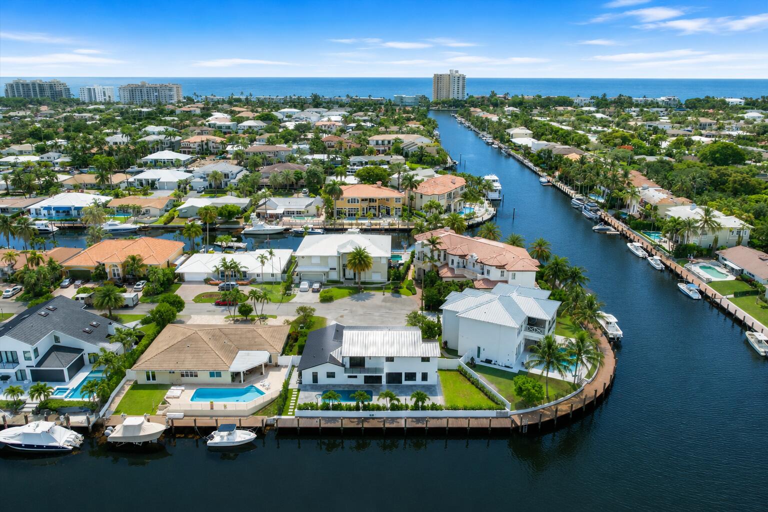 VENETIAN ISLES 1ST SEC - Residential