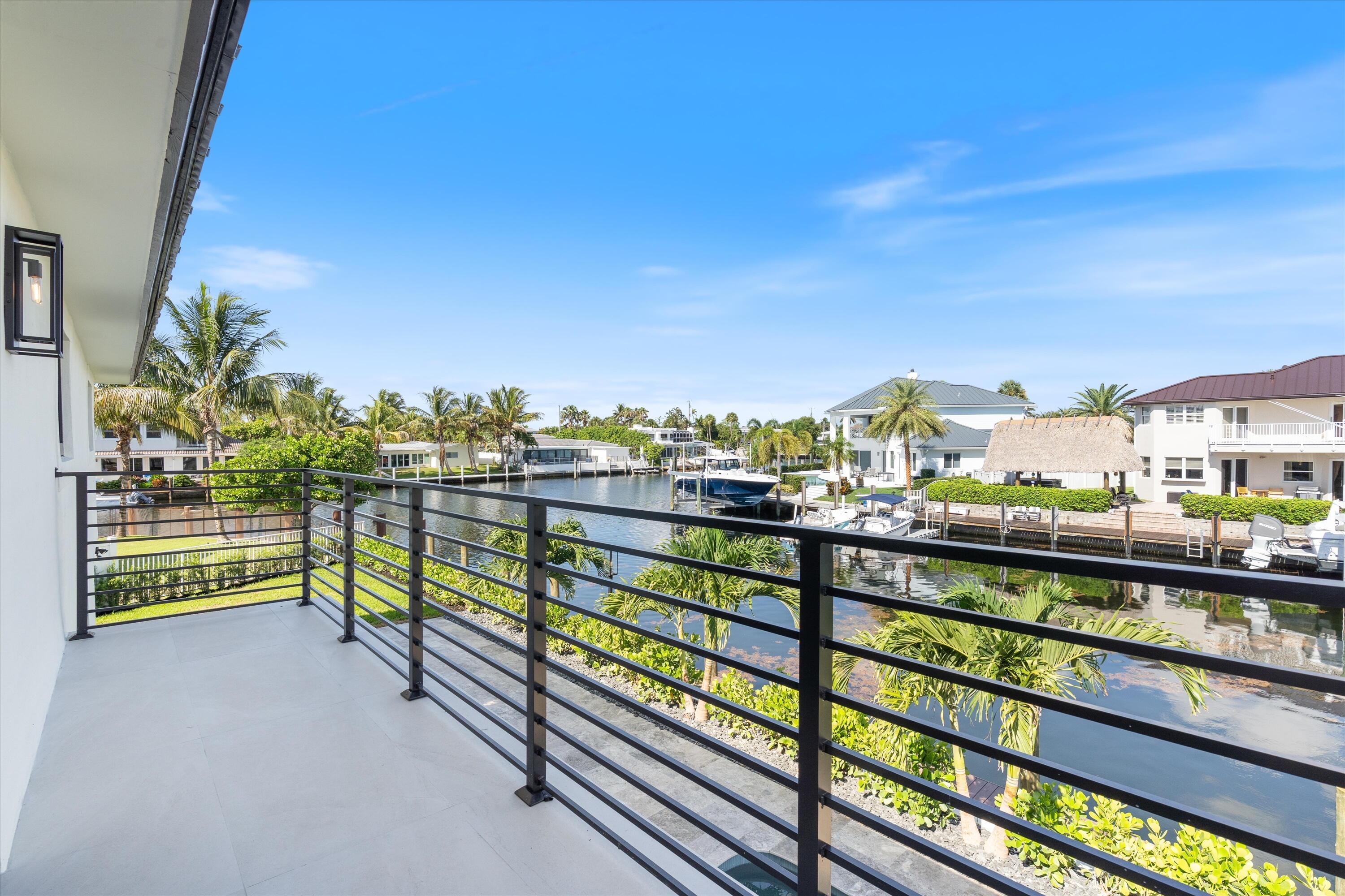 VENETIAN ISLES 1ST SEC - Residential