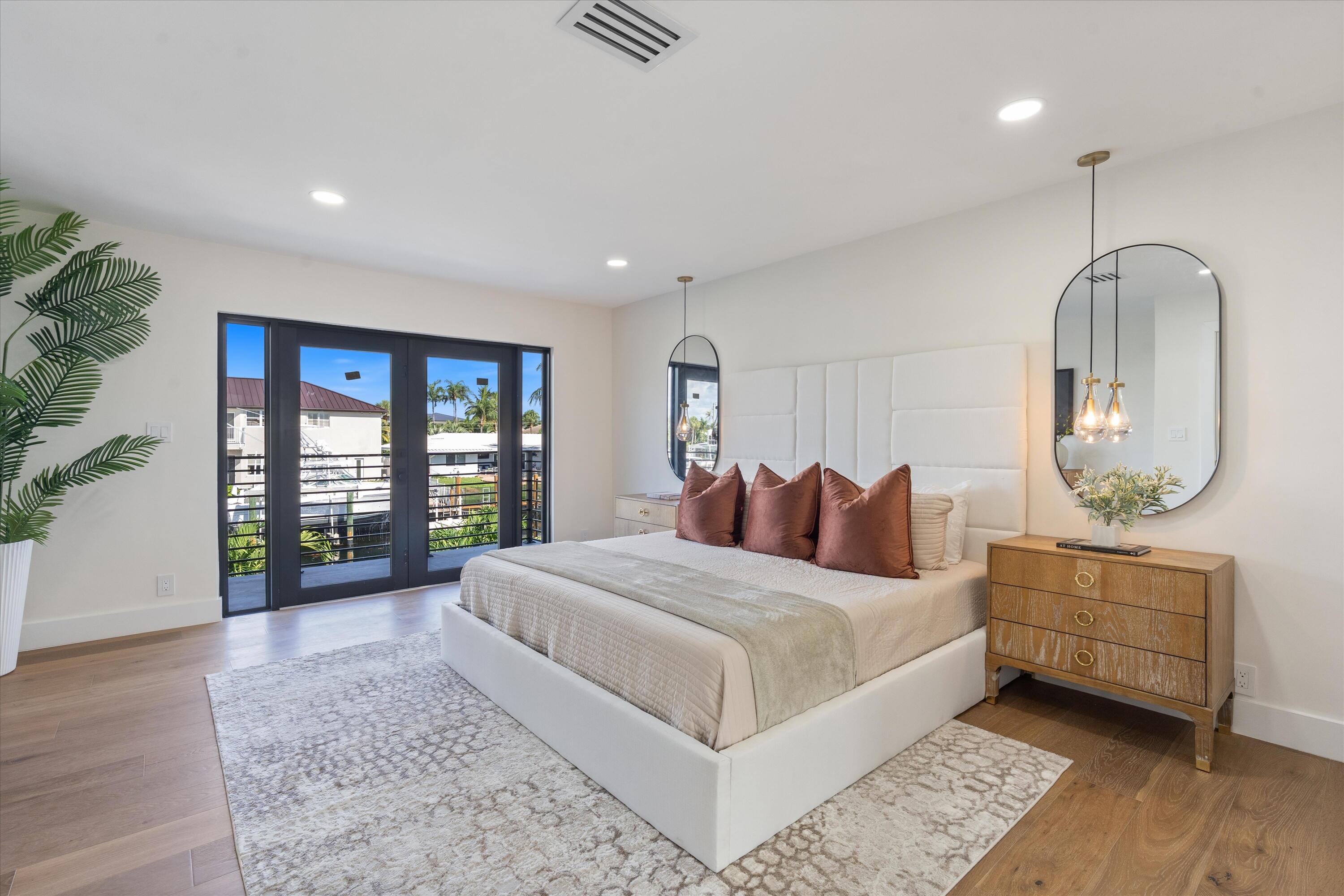 VENETIAN ISLES 1ST SEC - Residential