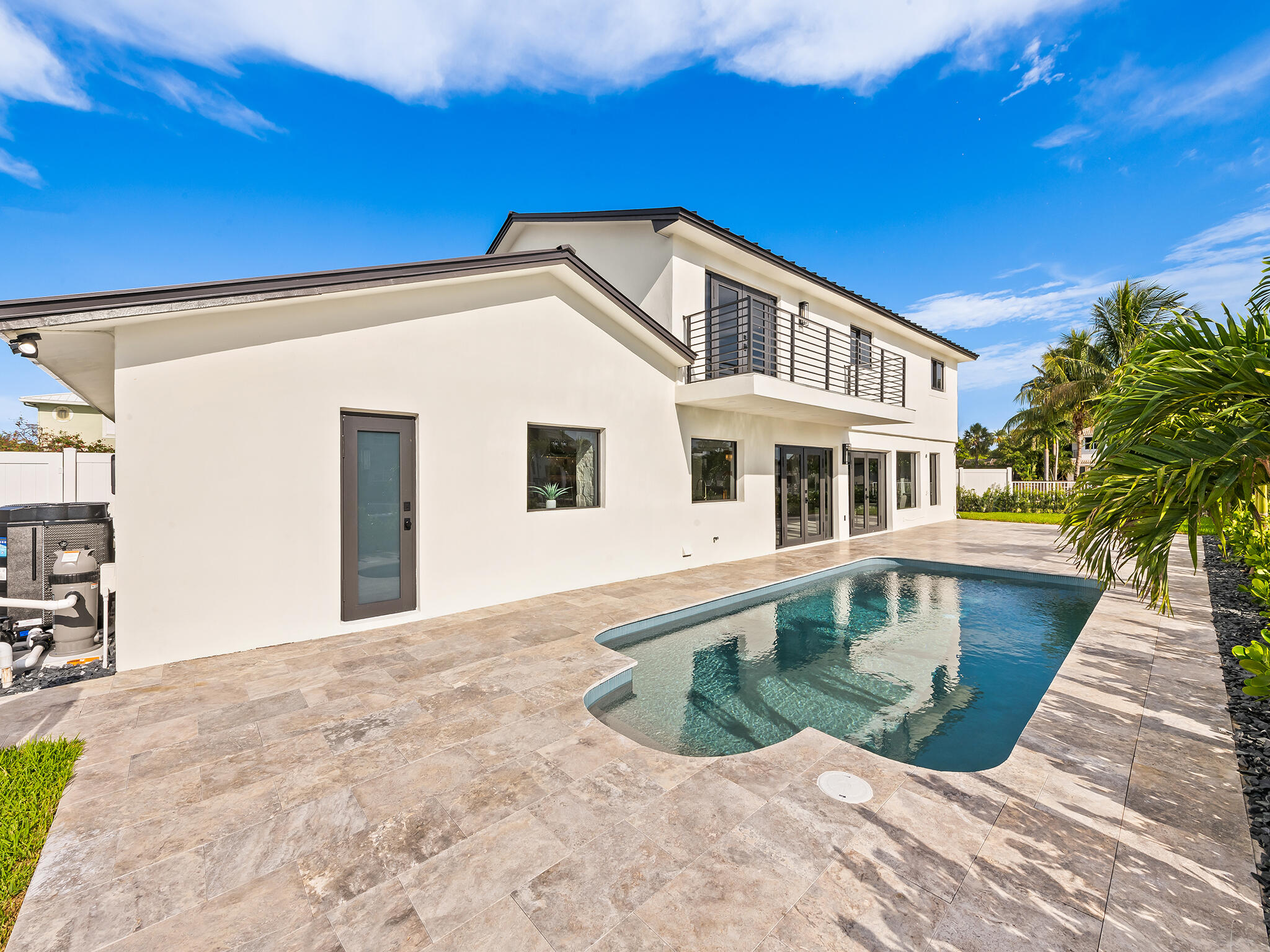 VENETIAN ISLES 1ST SEC - Residential