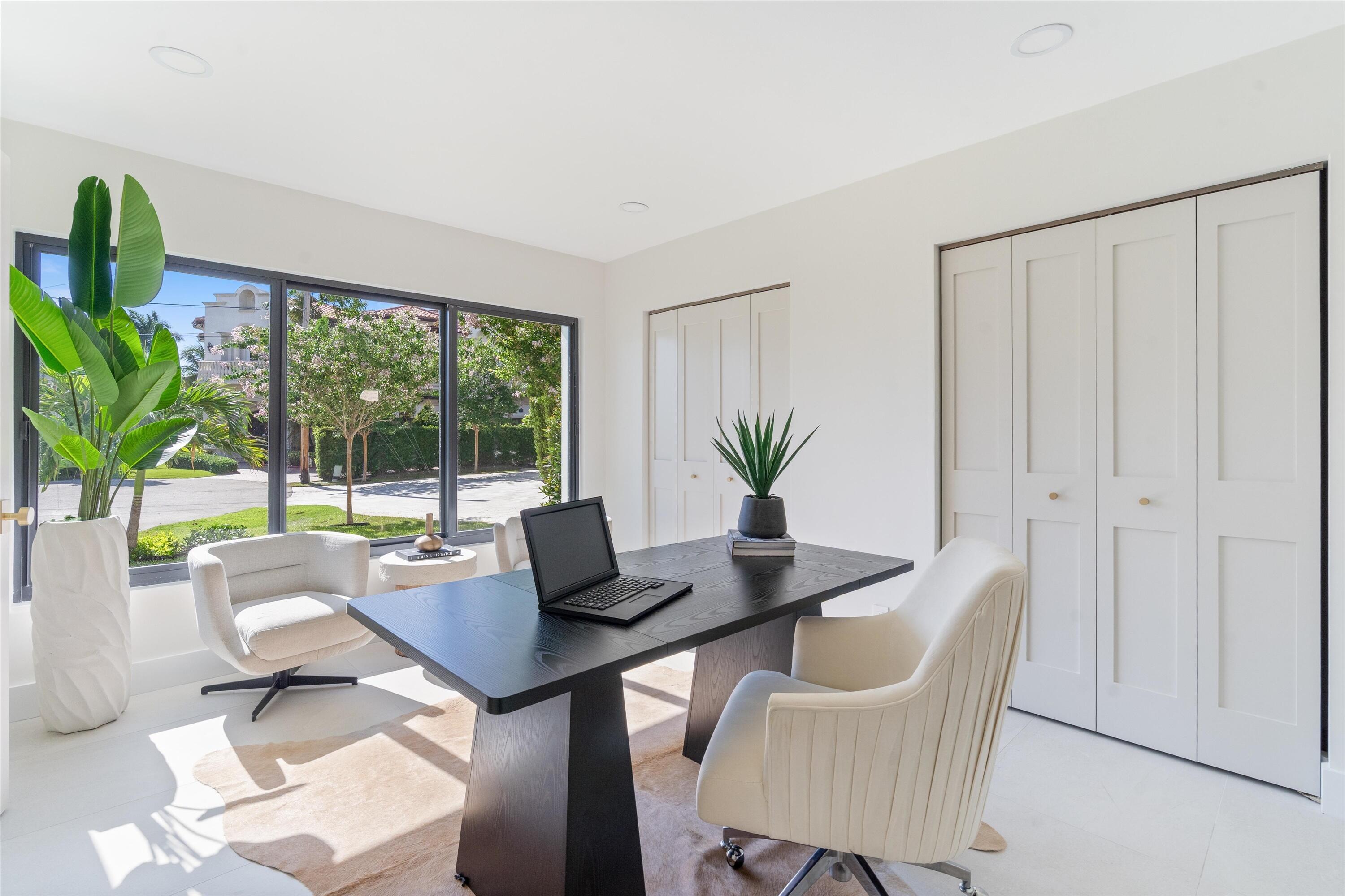 VENETIAN ISLES 1ST SEC - Residential