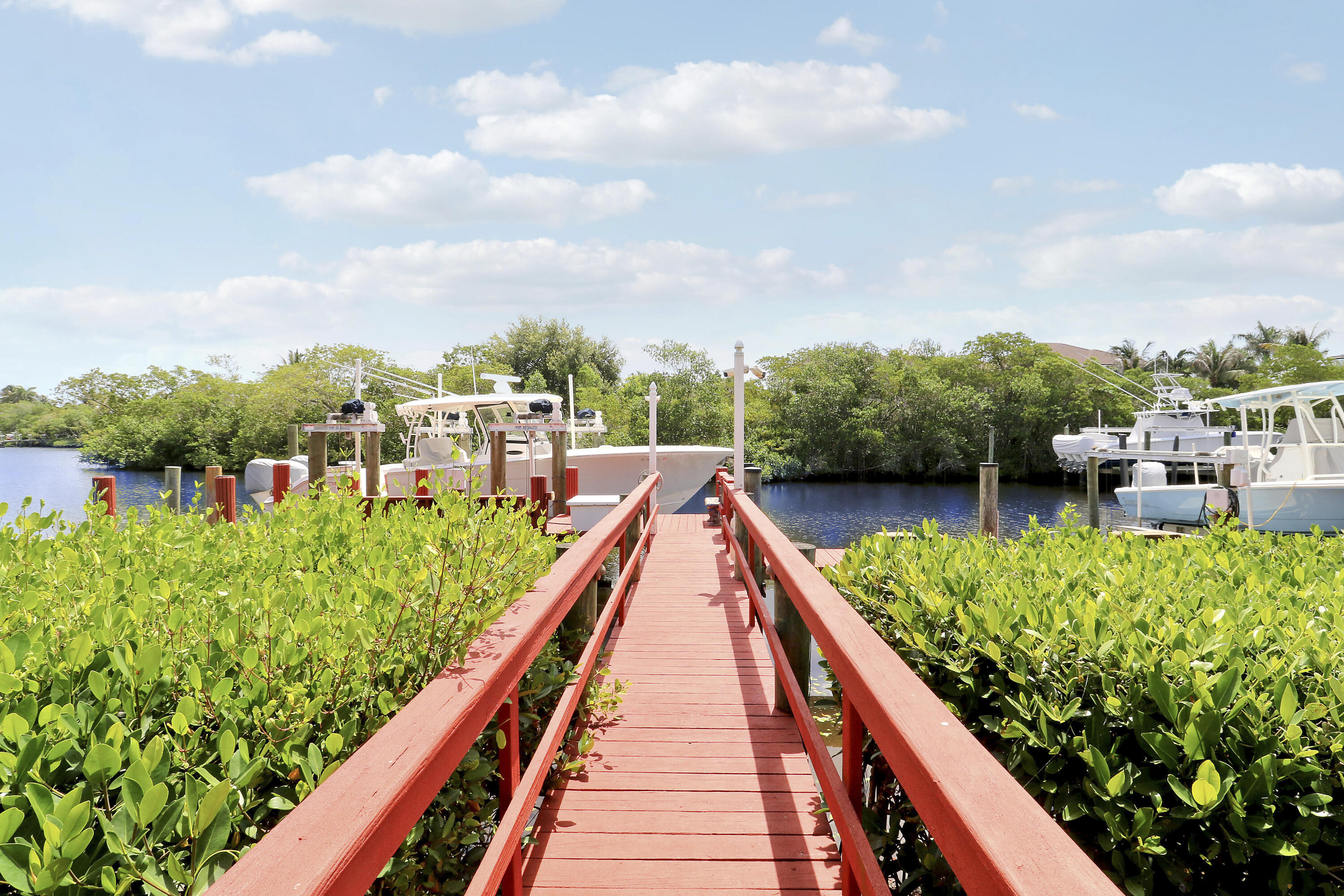 JUPITER RIVER ESTATES - Residential