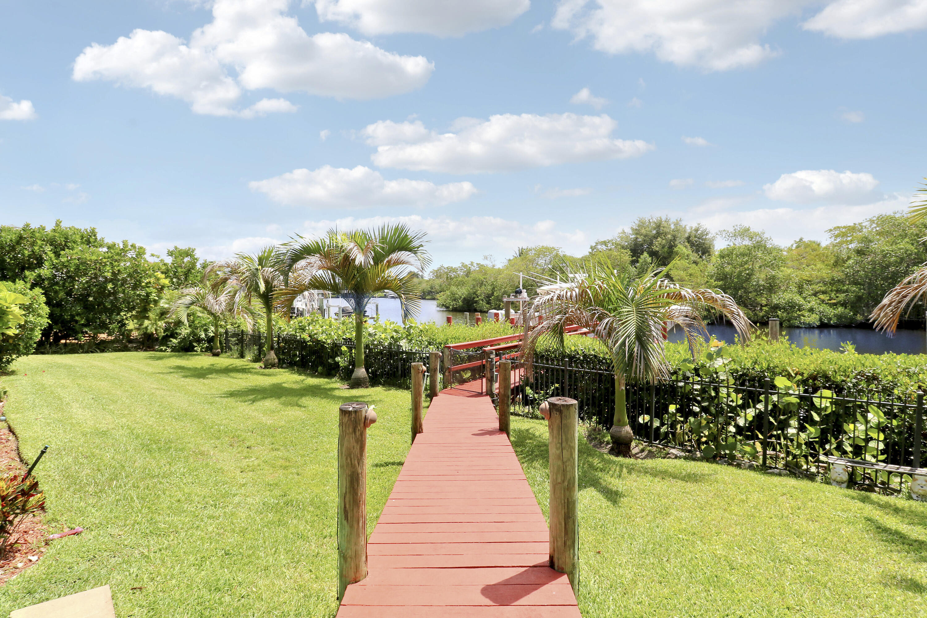 JUPITER RIVER ESTATES - Residential