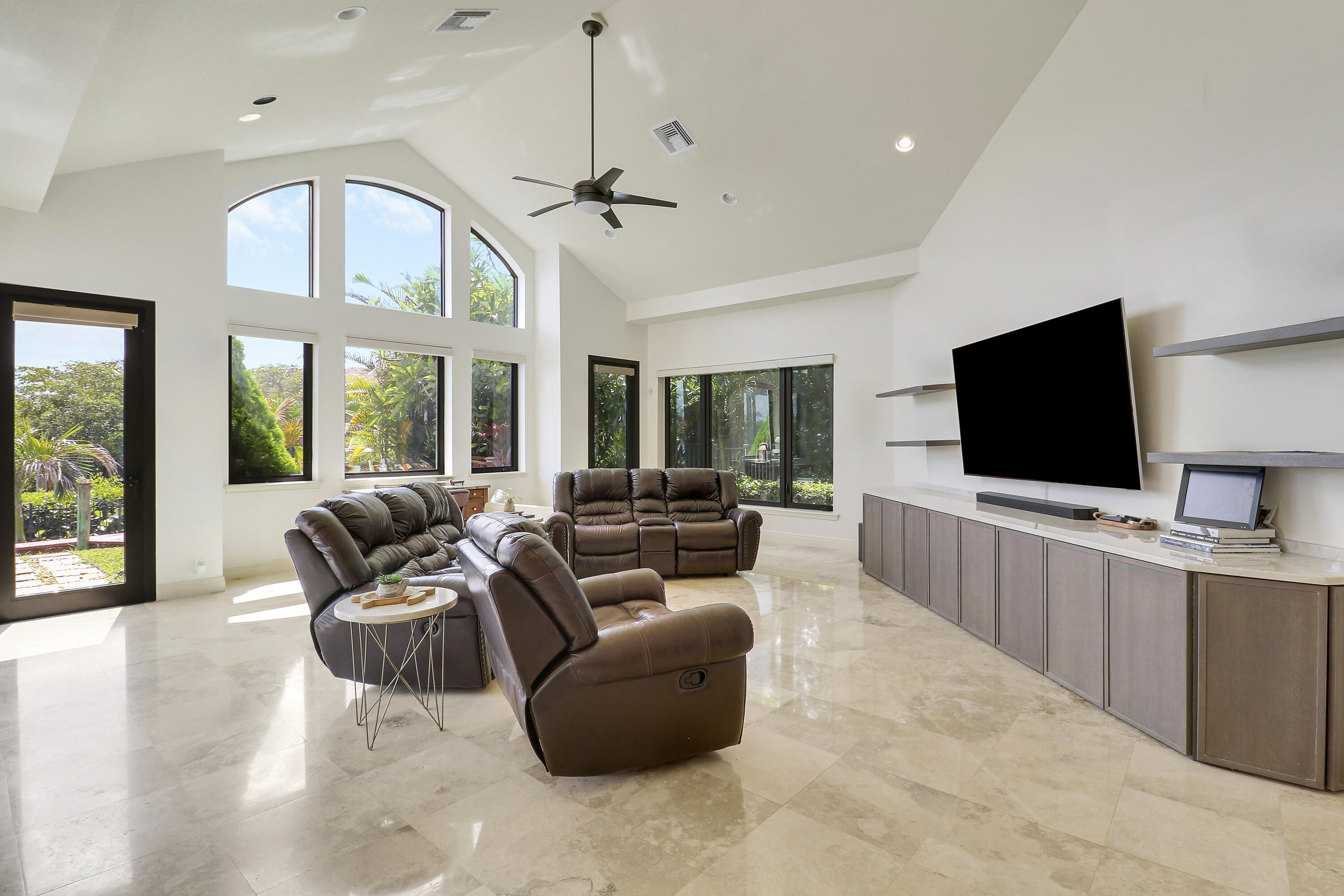 JUPITER RIVER ESTATES - Residential