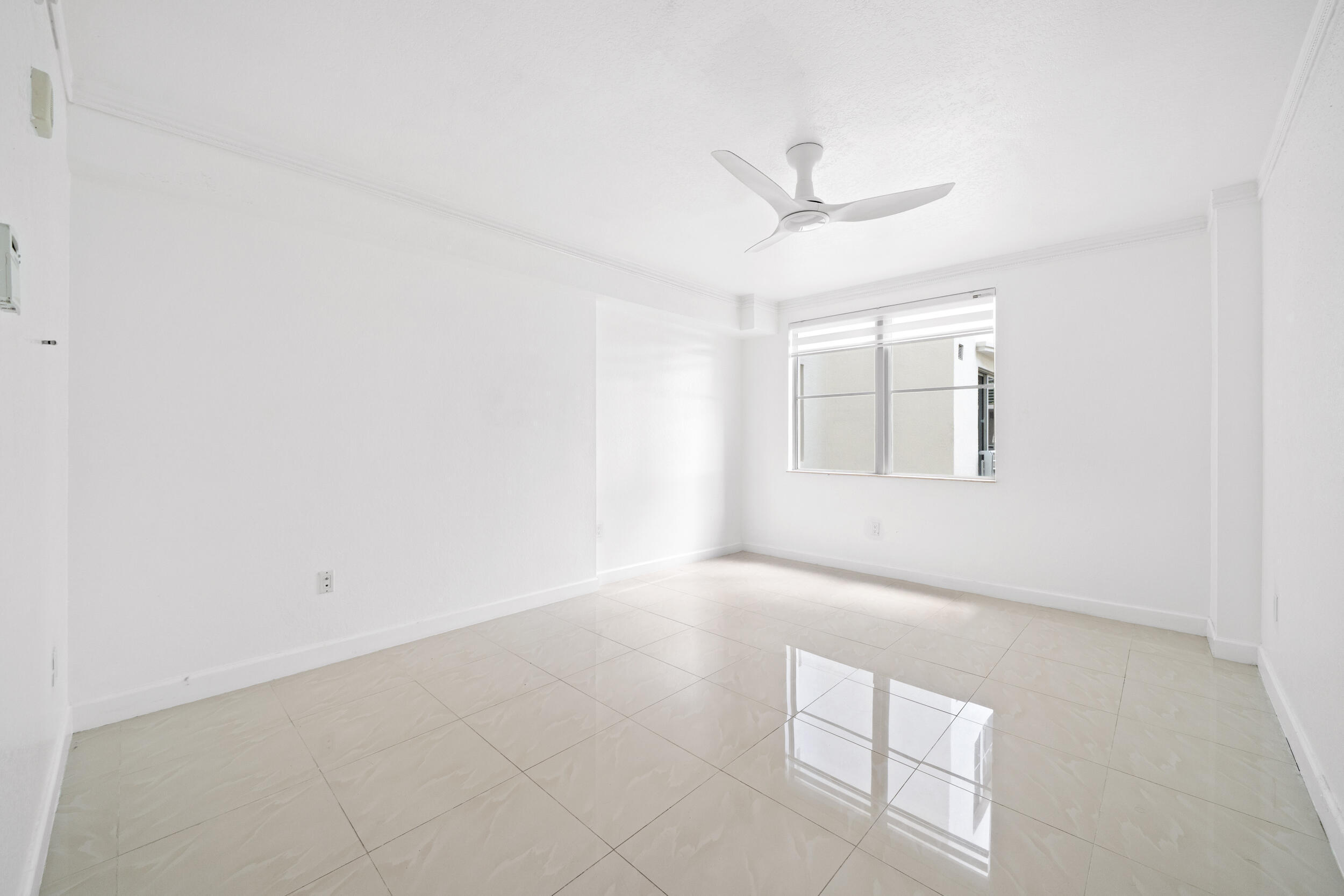 RADIUS CONDO - Residential