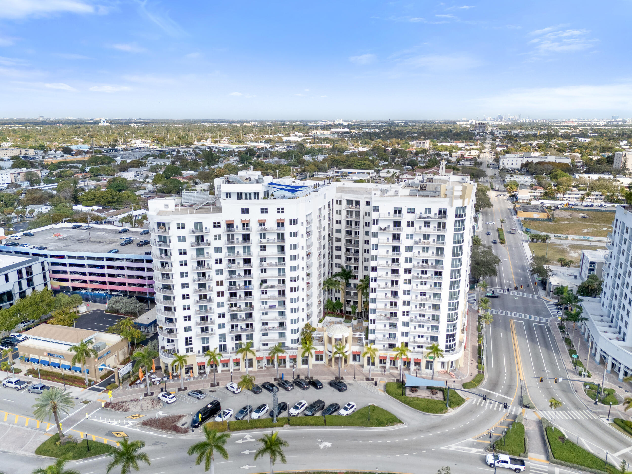 RADIUS CONDO - Residential