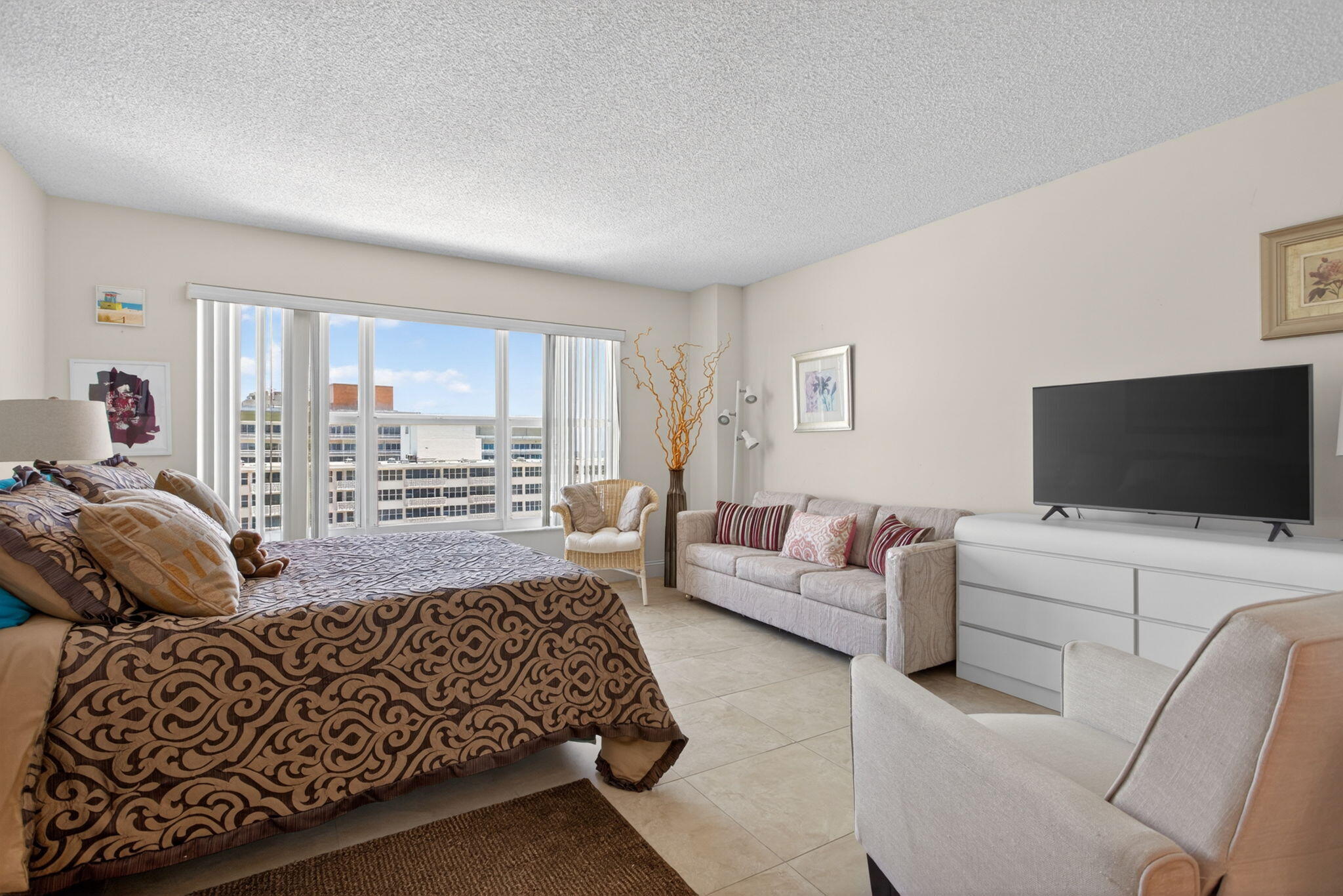 PLAYA DEL MAR CONDO - Residential