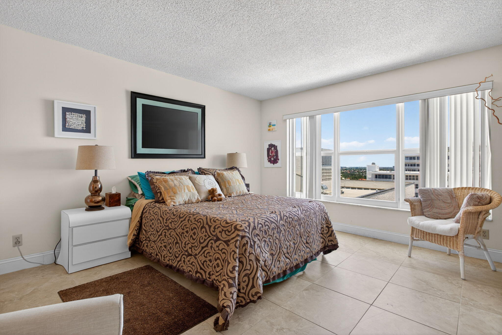 PLAYA DEL MAR CONDO - Residential