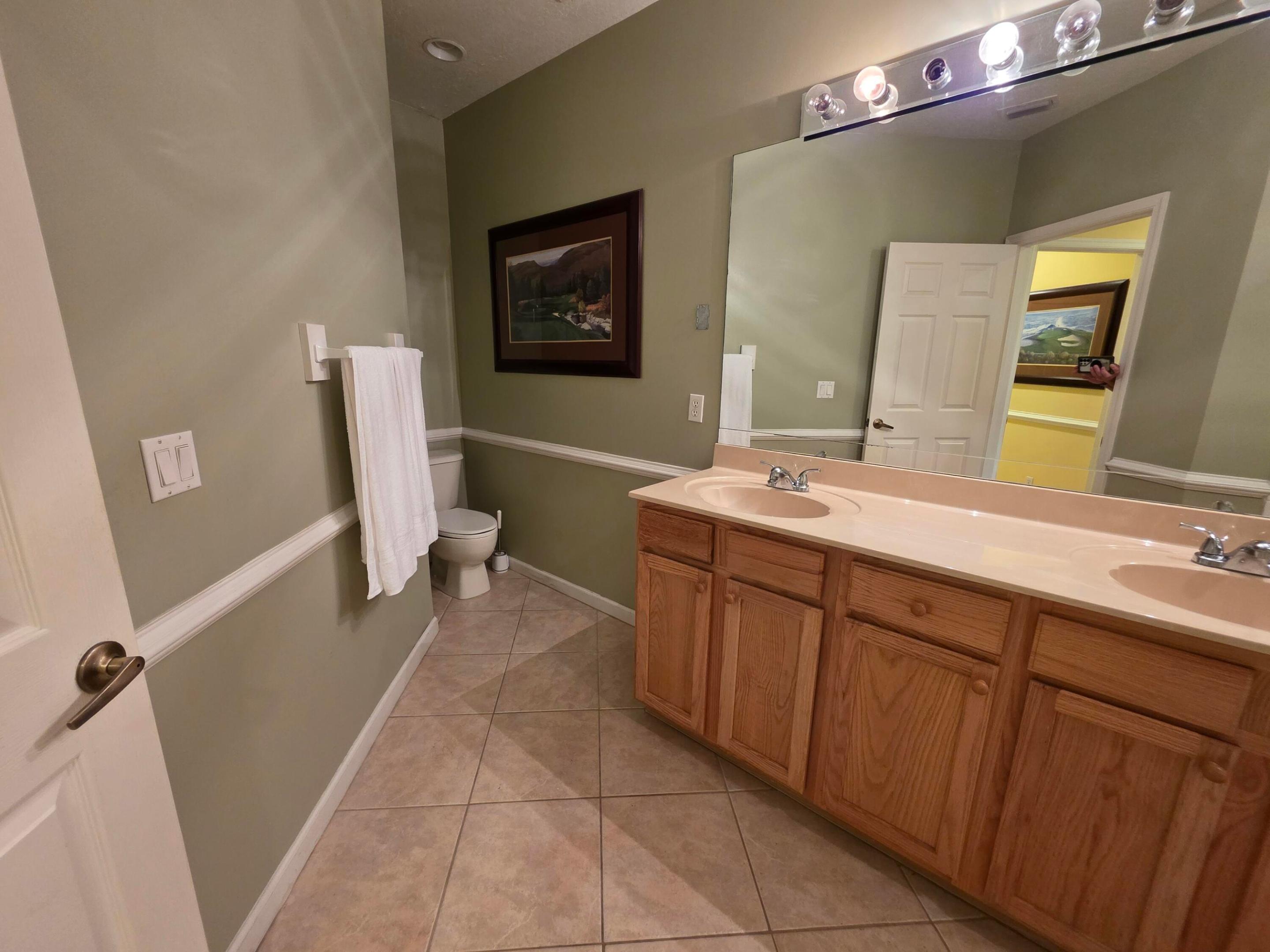 CASTLE PINES CONDOMINIUM - Residential Lease