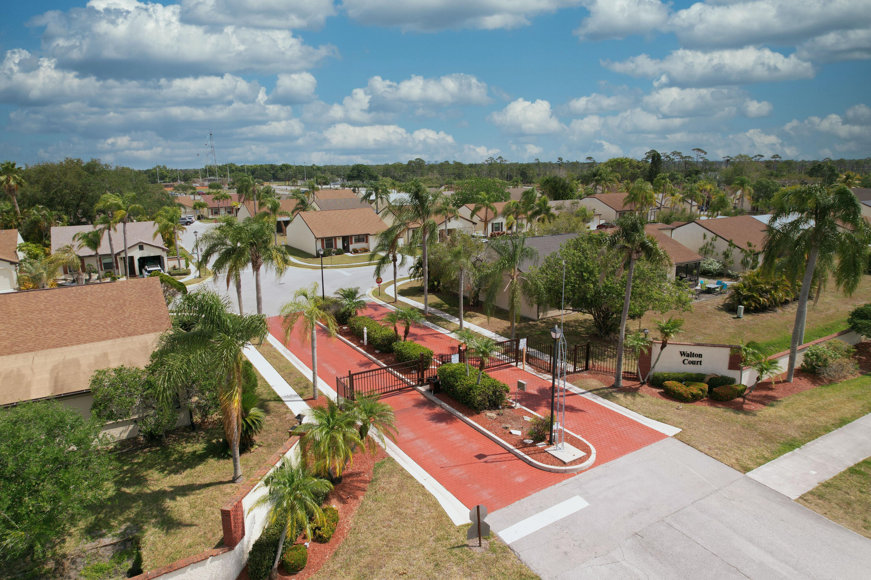 PORT ST LUCIE SECTION 53 1ST REPLAT - Residential