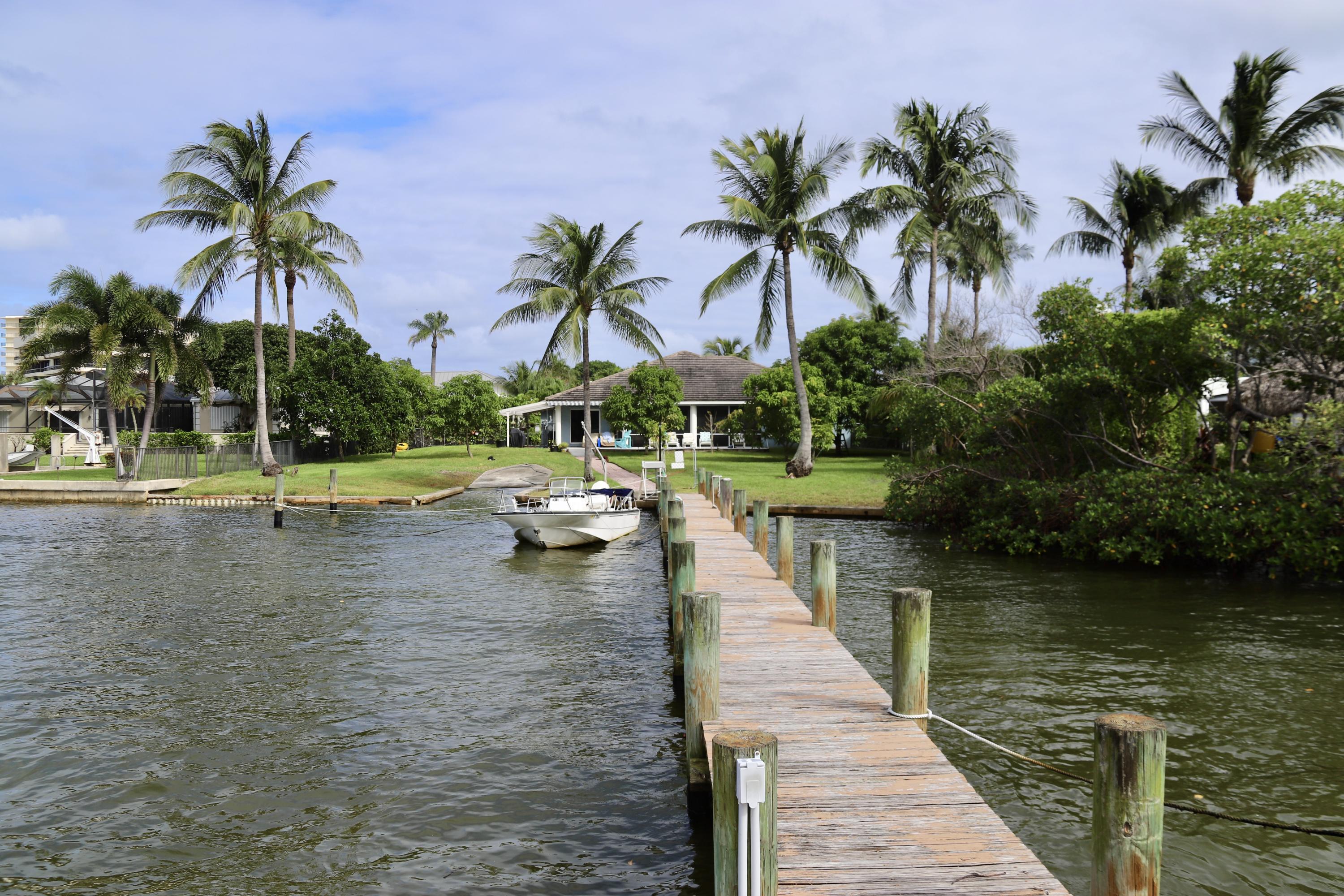 JUPITER INLET BEACH COLONY - Residential