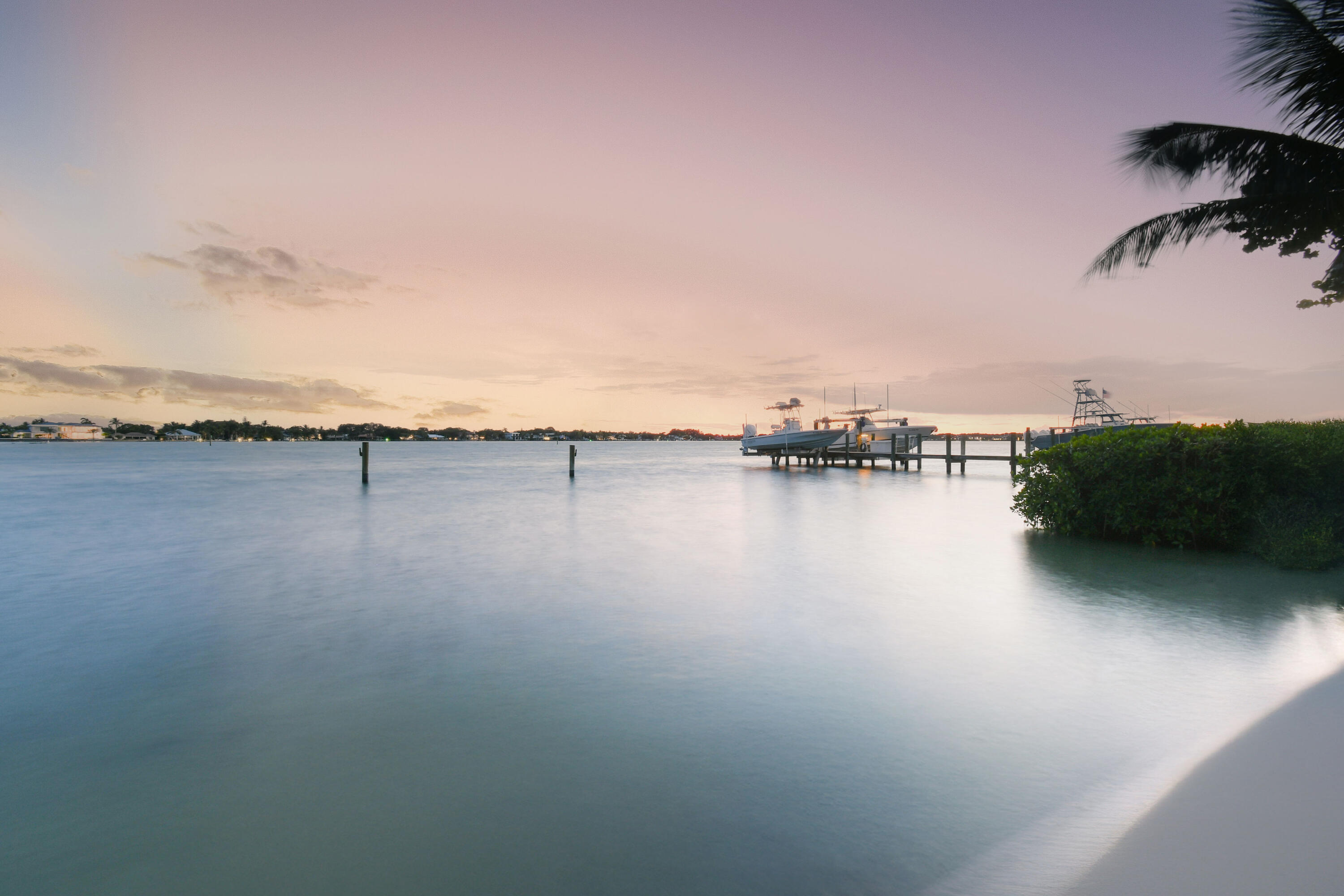 RIVERSIDE ON THE LOXAHATCHEE - Land