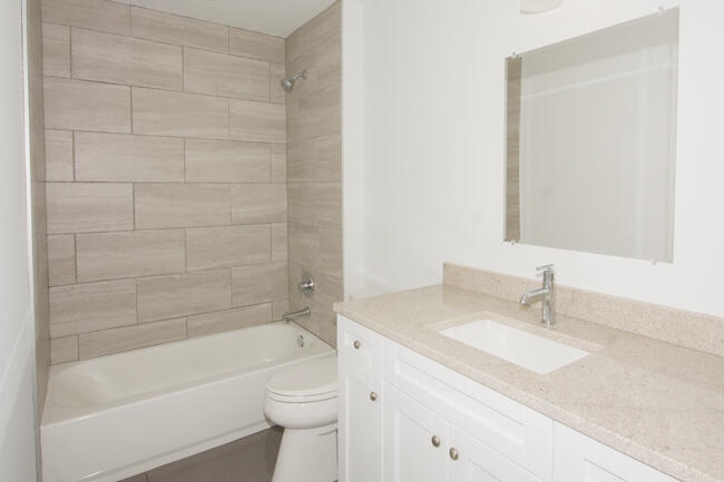 LANTANA - Residential Lease