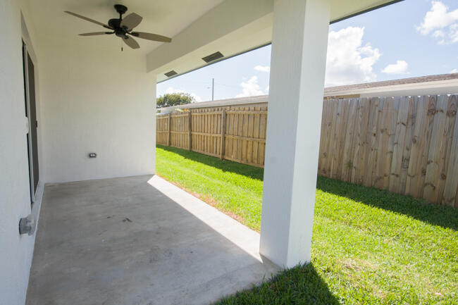 LANTANA - Residential Lease