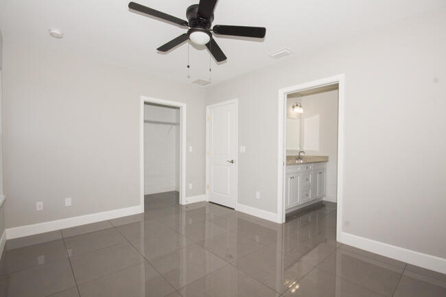 LANTANA - Residential Lease