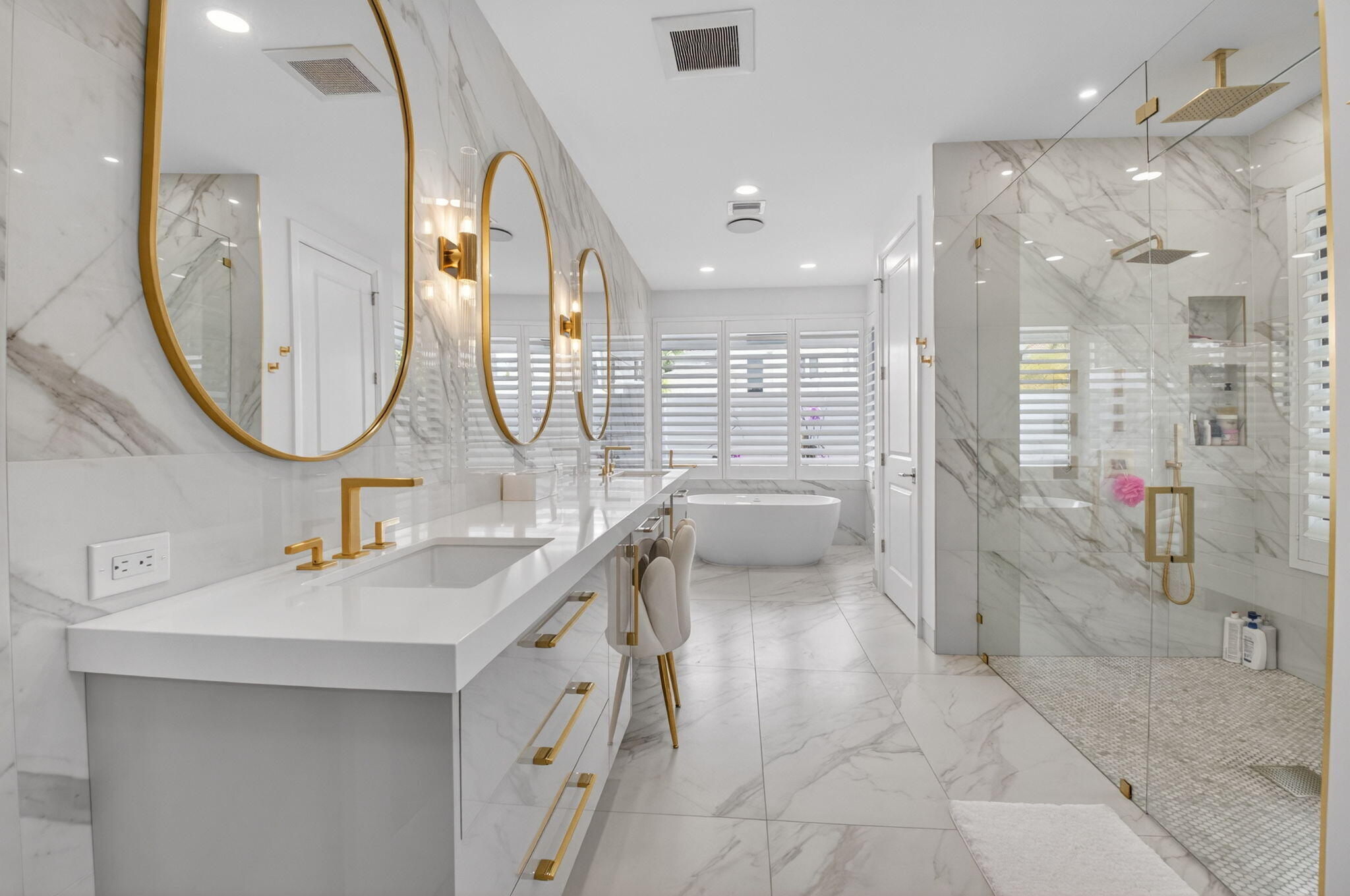 DEVON PLACE - Residential
