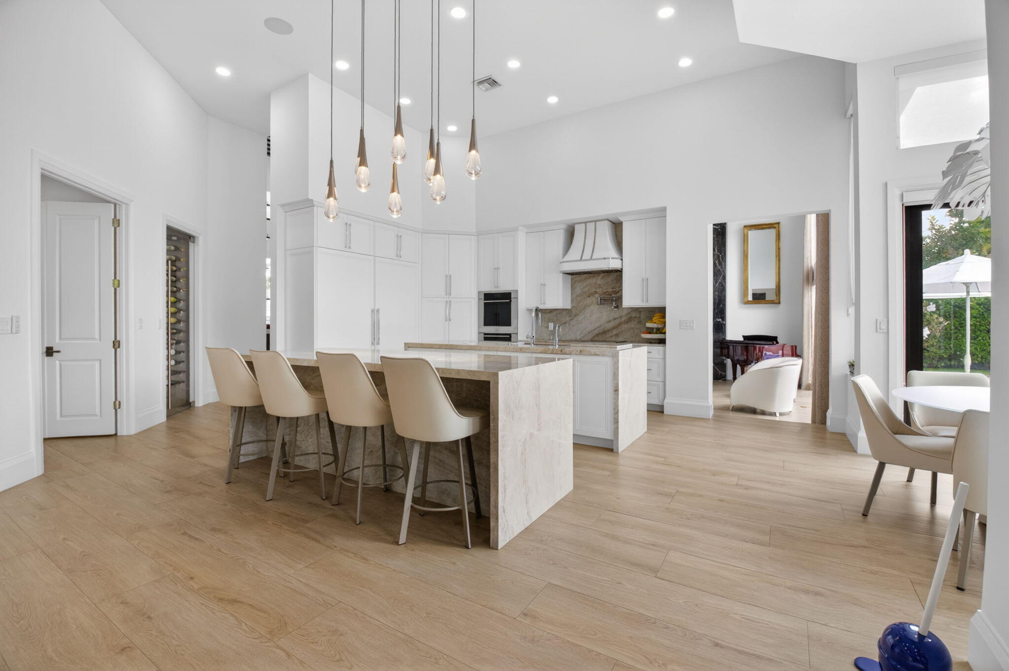 DEVON PLACE - Residential