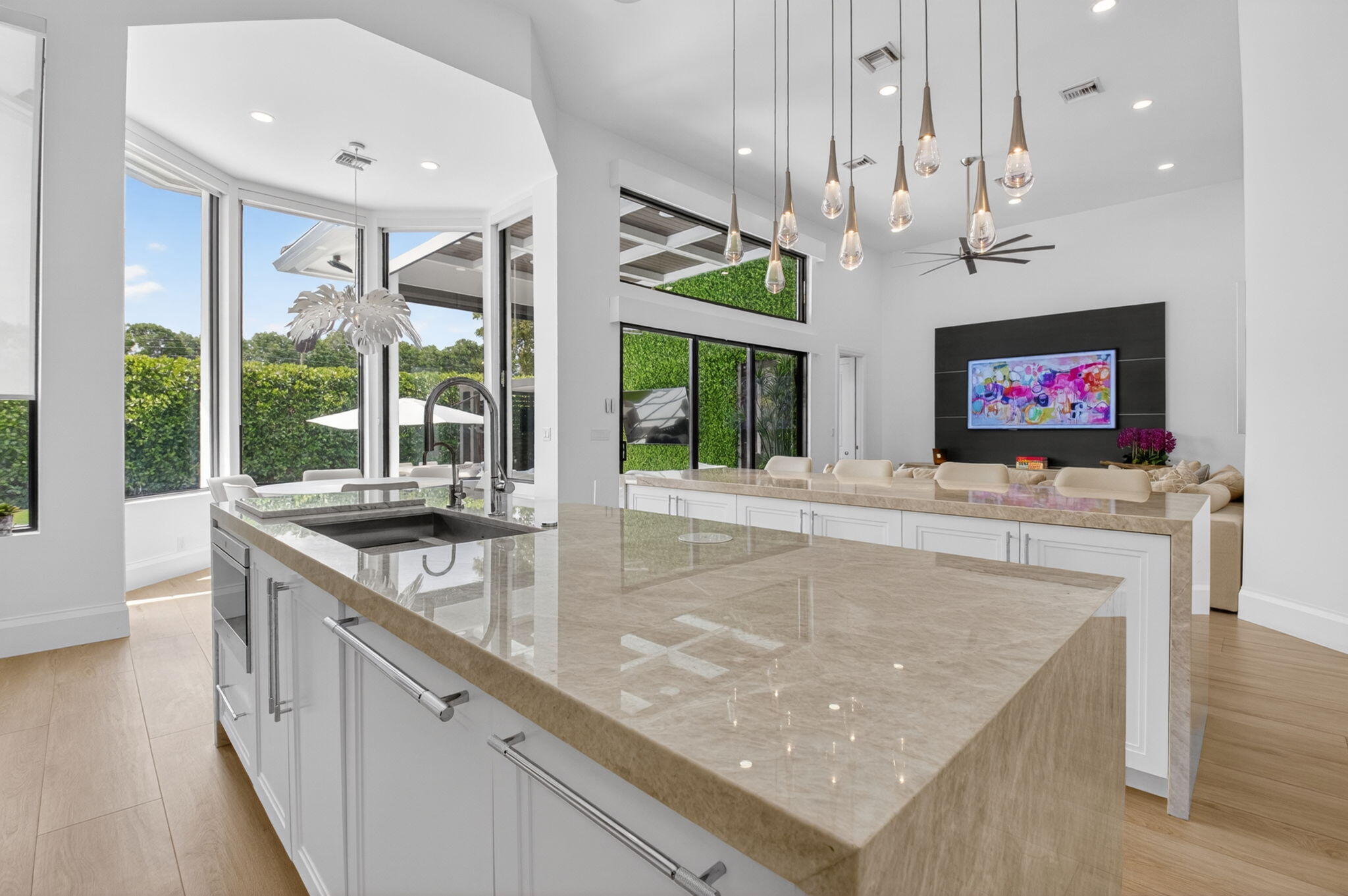 DEVON PLACE - Residential