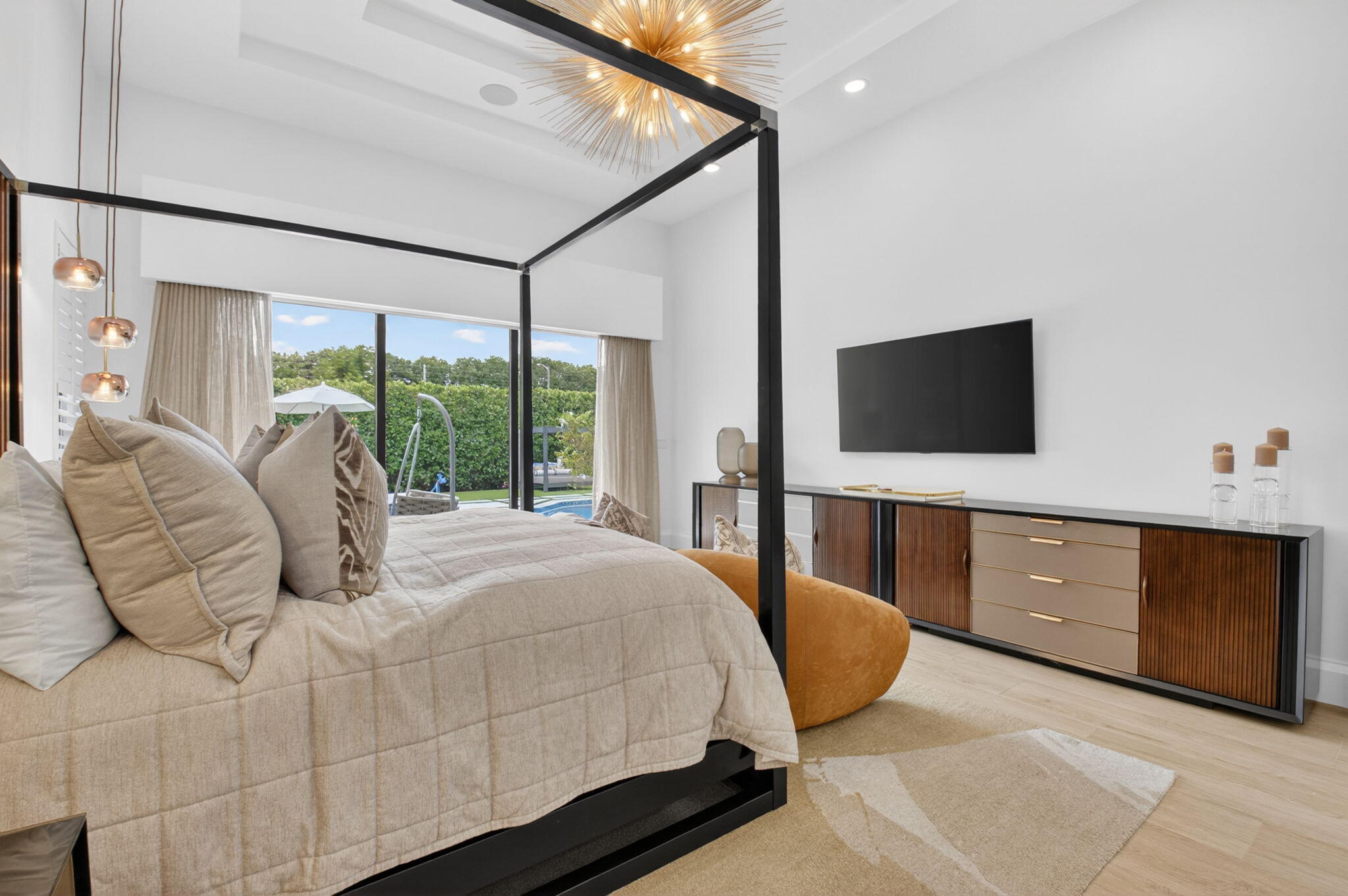 DEVON PLACE - Residential