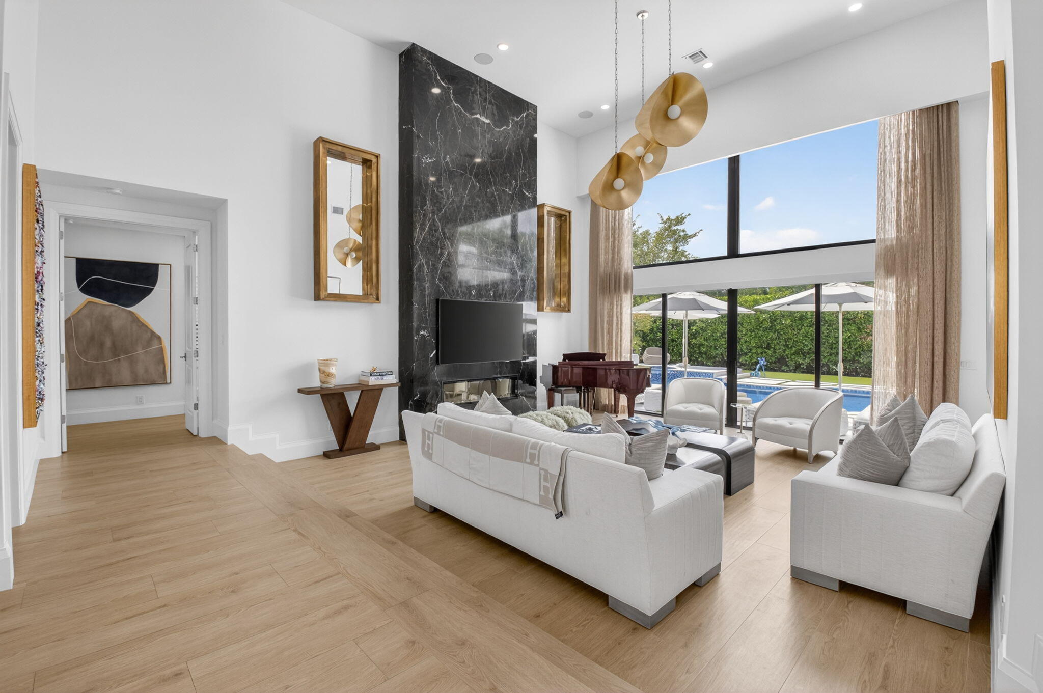 DEVON PLACE - Residential