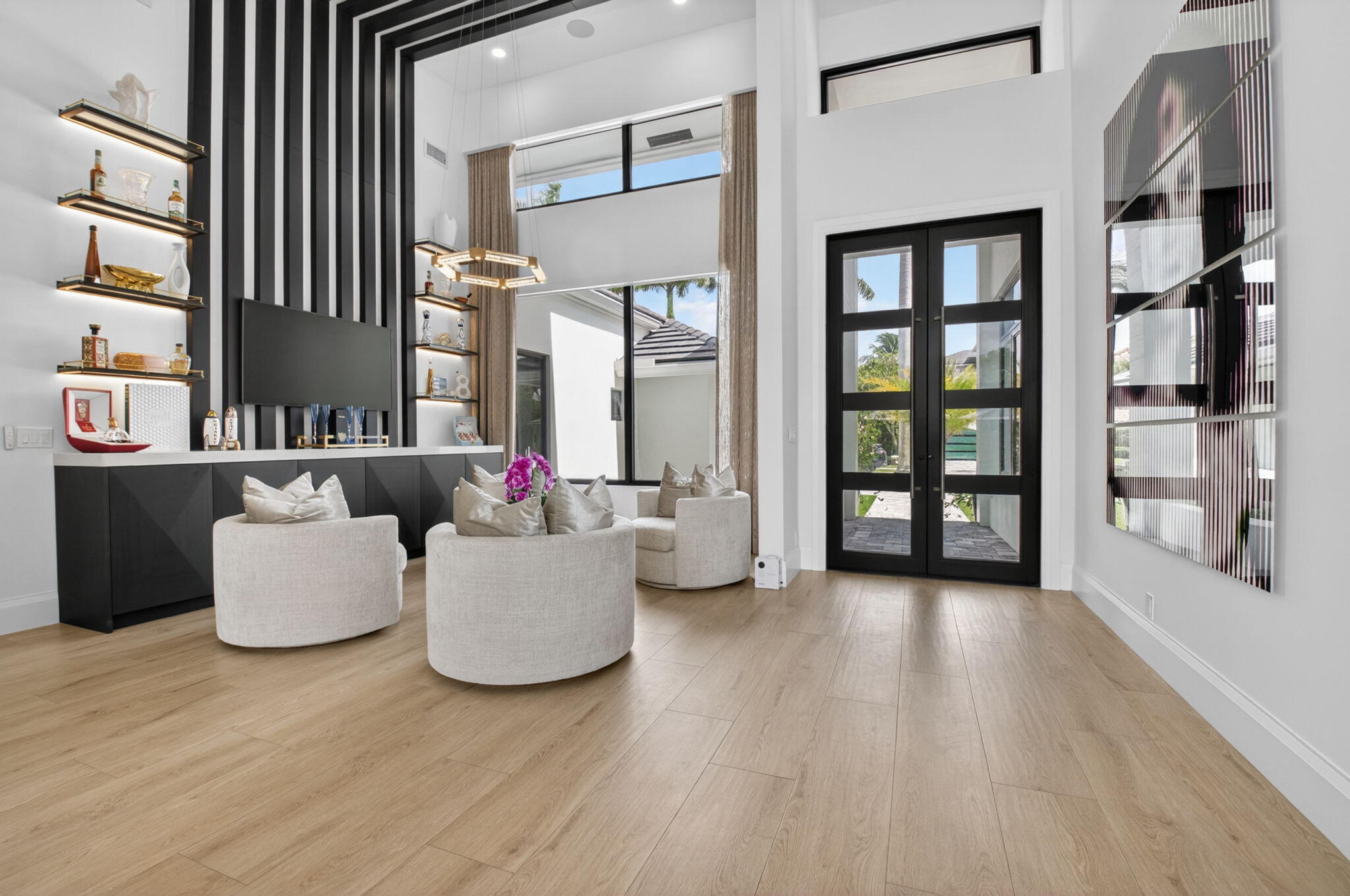 DEVON PLACE - Residential