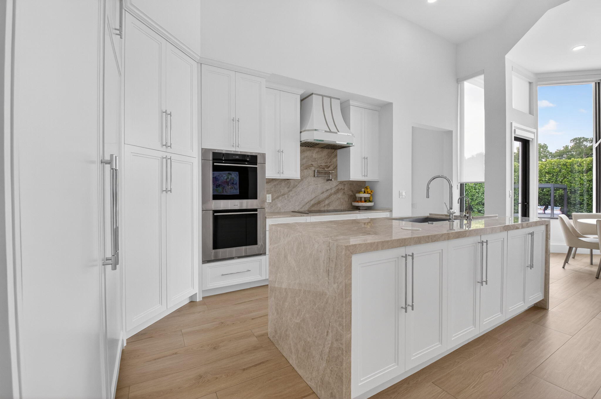 DEVON PLACE - Residential