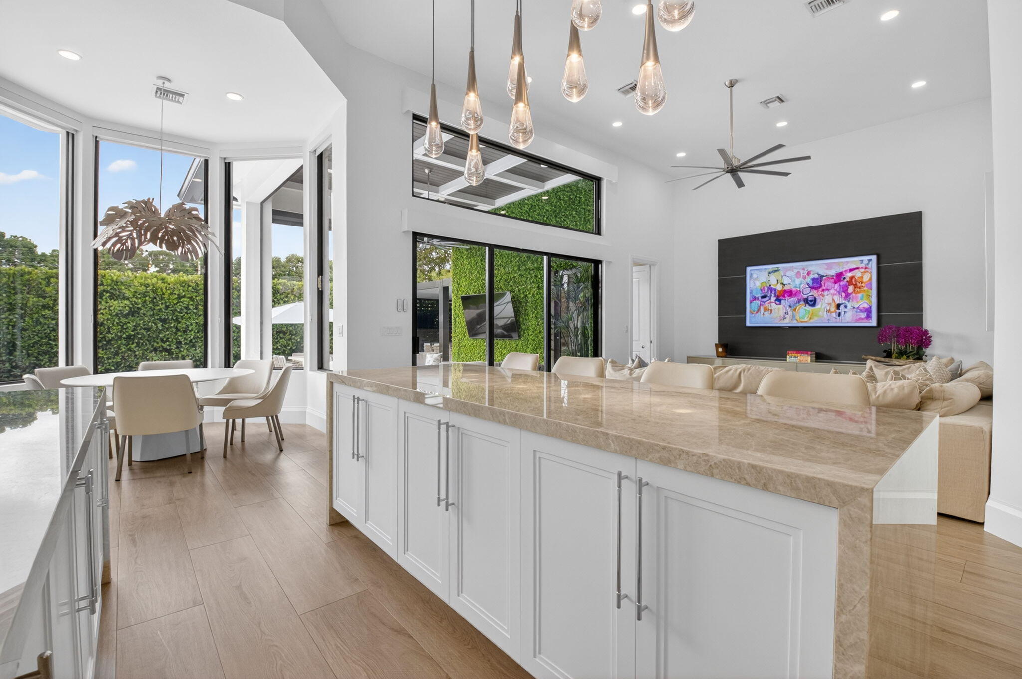 DEVON PLACE - Residential
