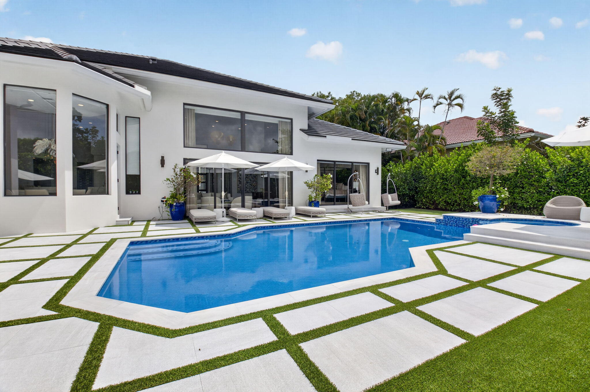DEVON PLACE - Residential