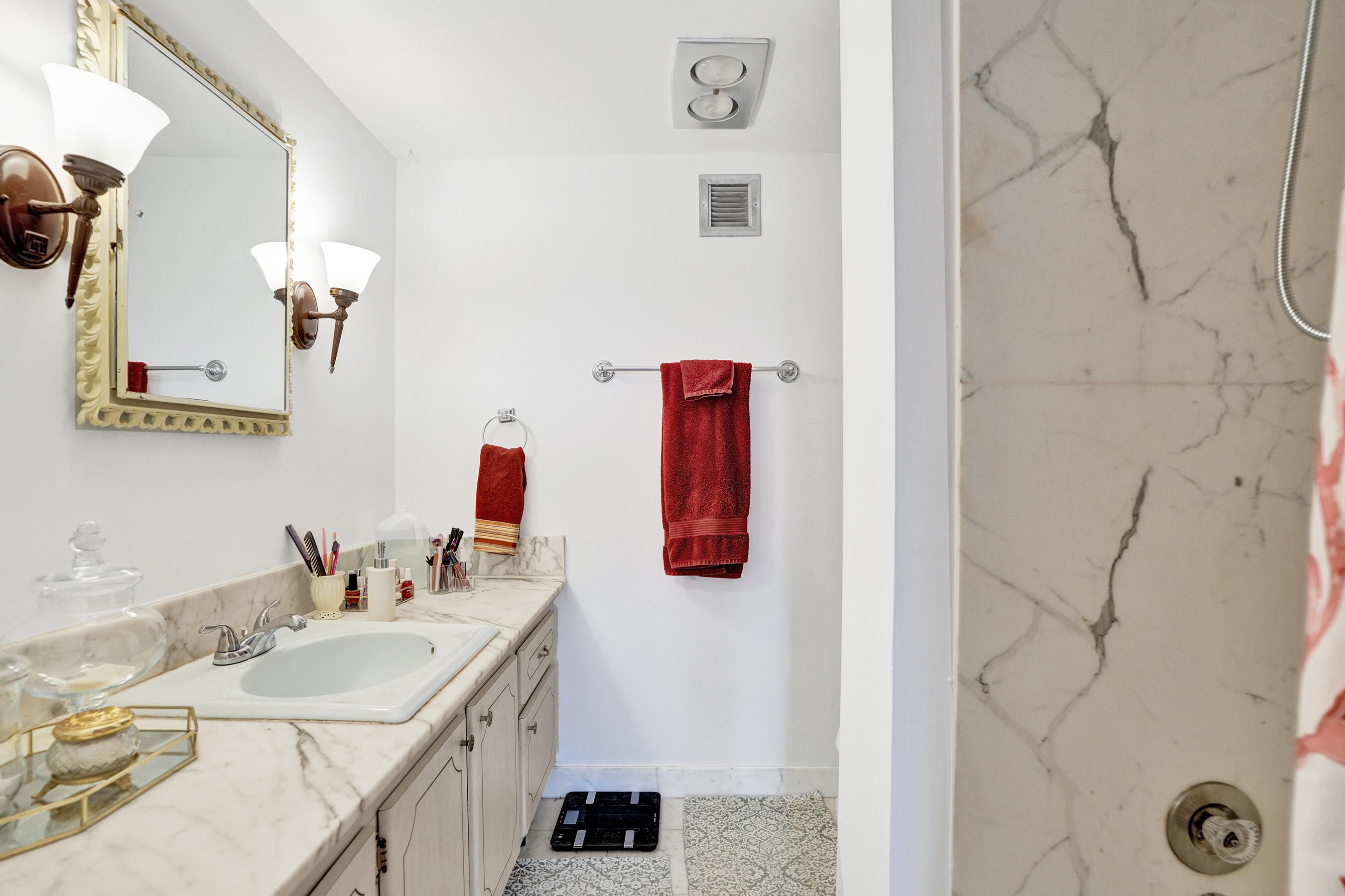 SEA MONARCH CONDO - Residential