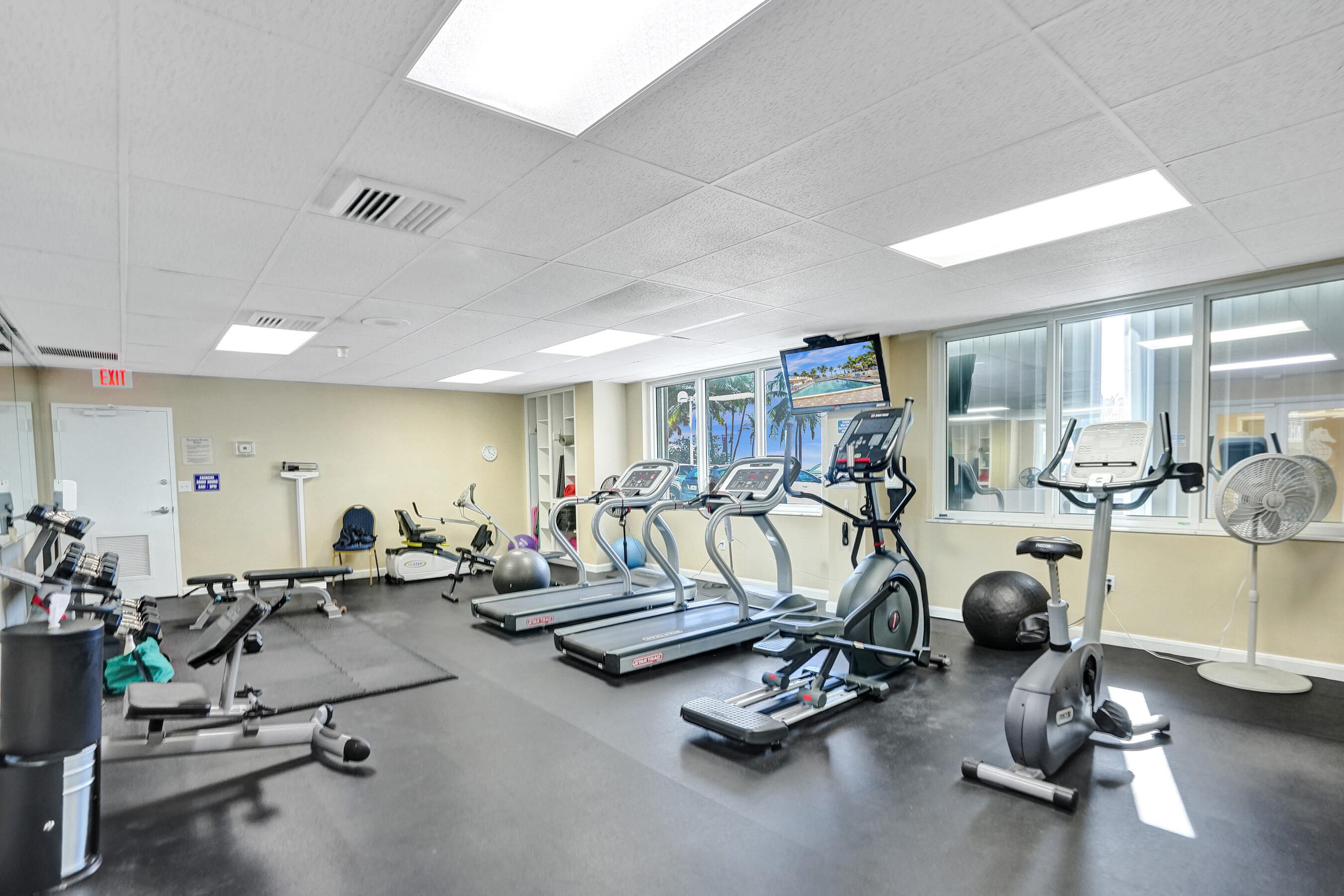 SEA MONARCH CONDO - Residential