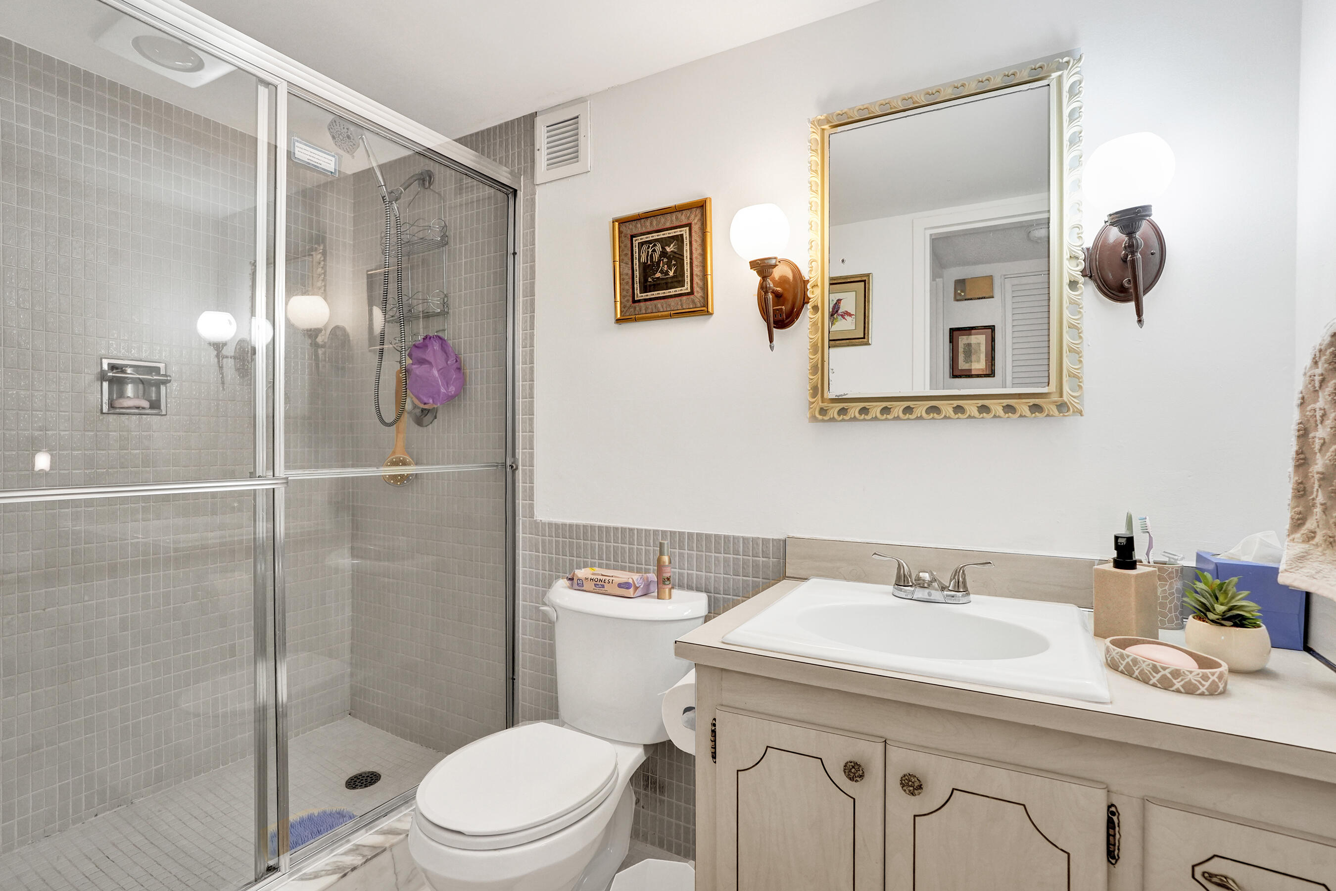 SEA MONARCH CONDO - Residential
