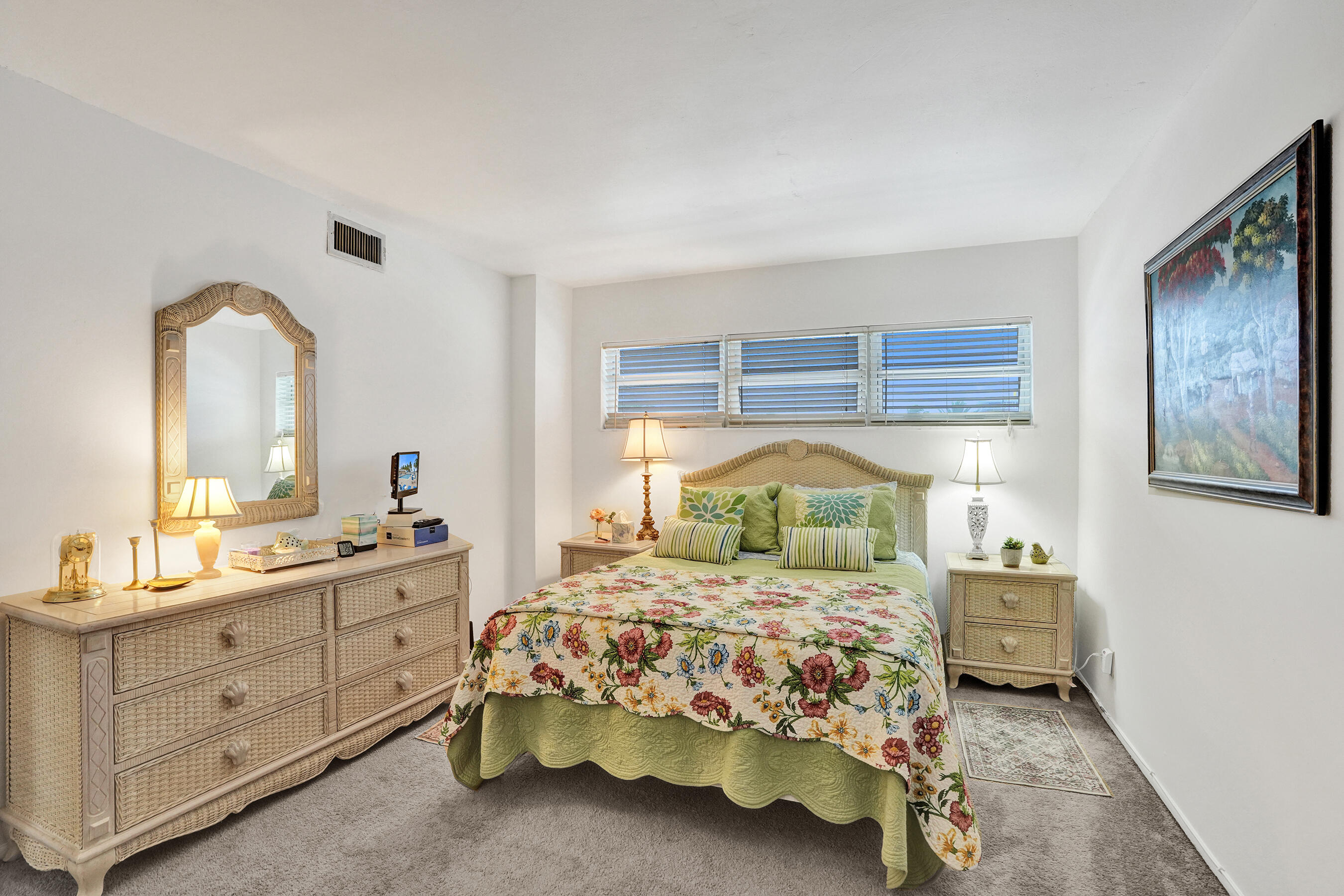 SEA MONARCH CONDO - Residential