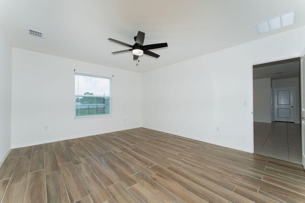 PORT ST LUCIE SECTION 13 - Residential