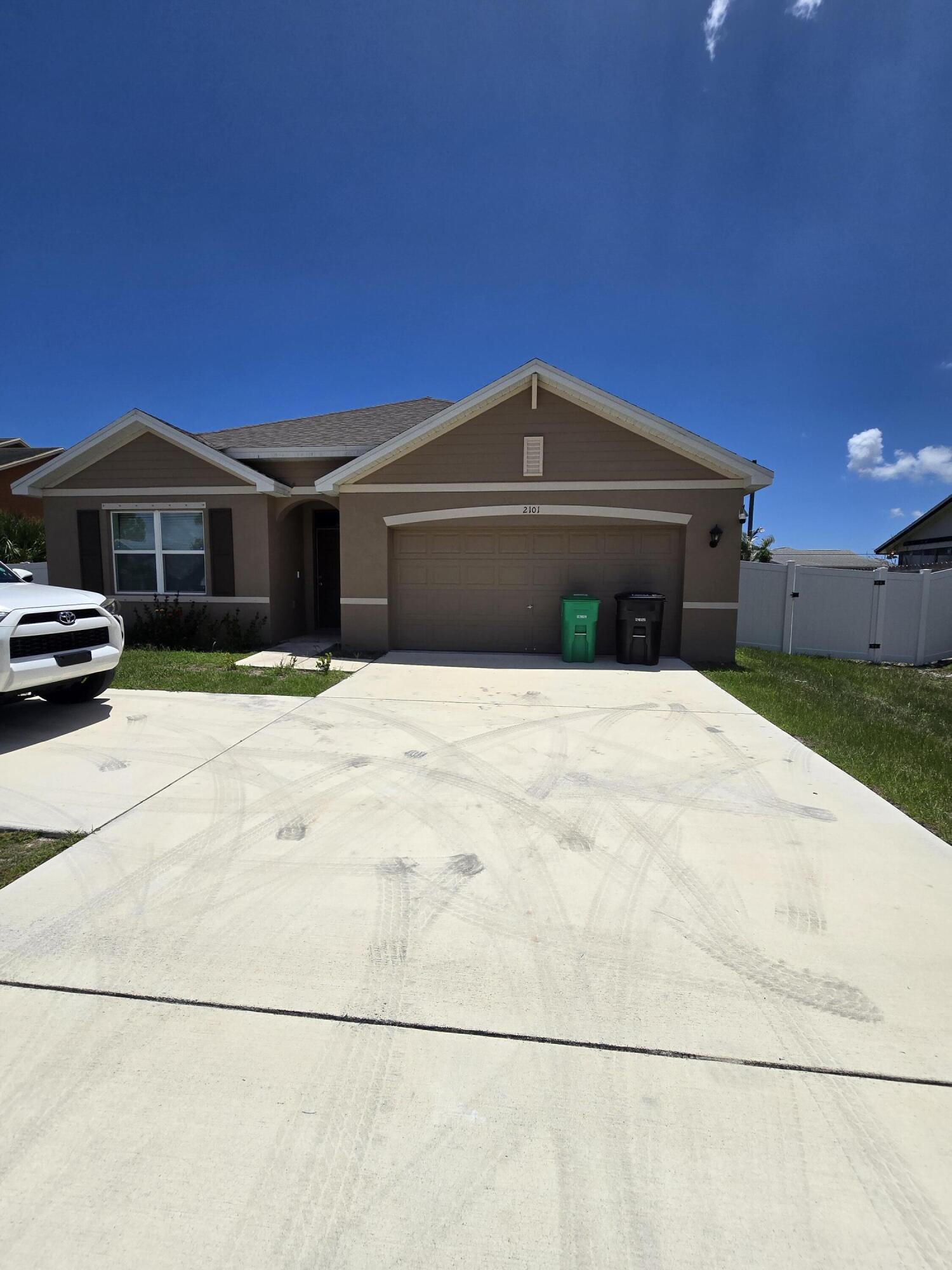 PORT ST LUCIE SECTION 18 - Residential
