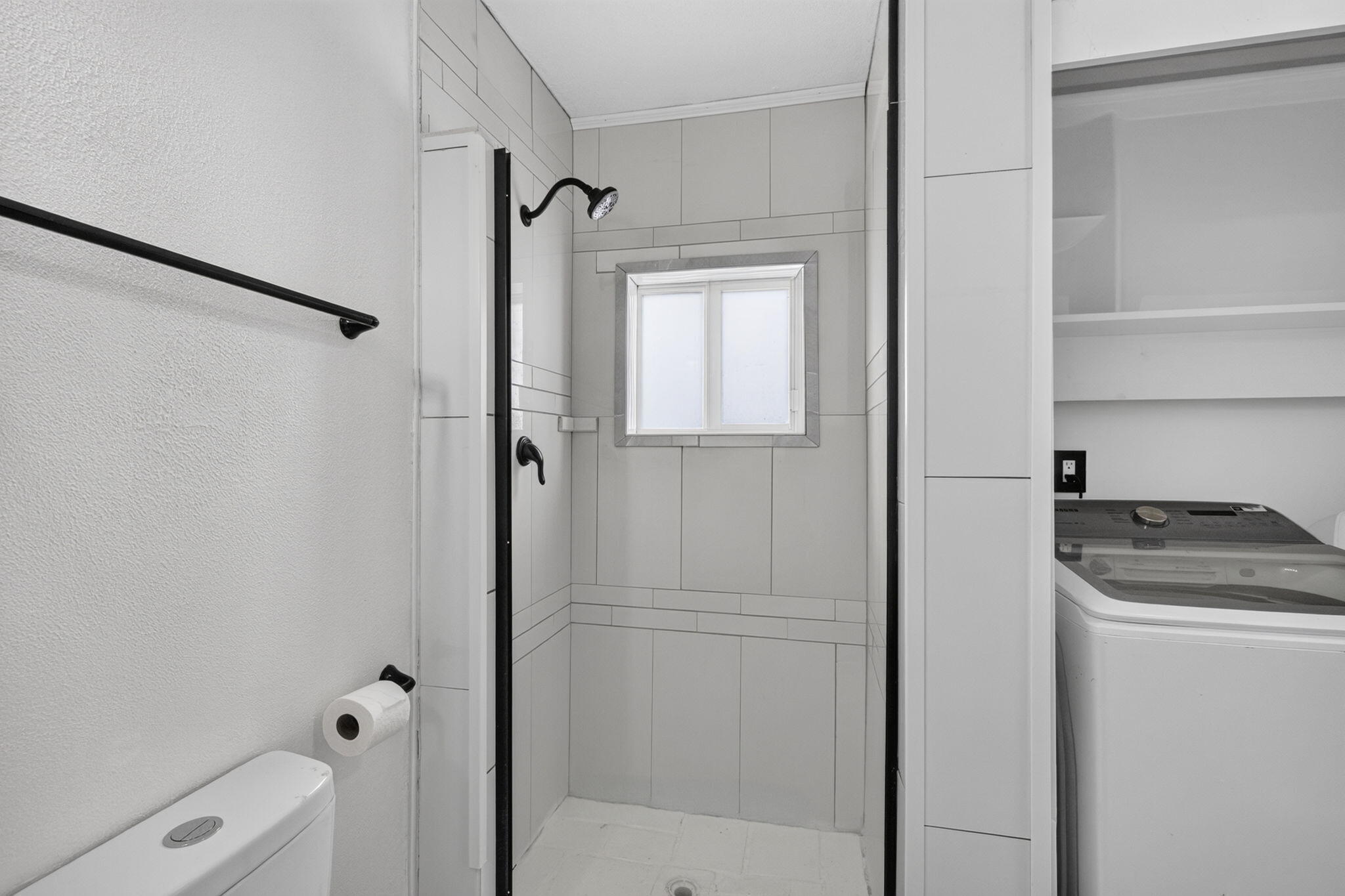 COLLIER ESTATES 1ST ADD - Residential Lease
