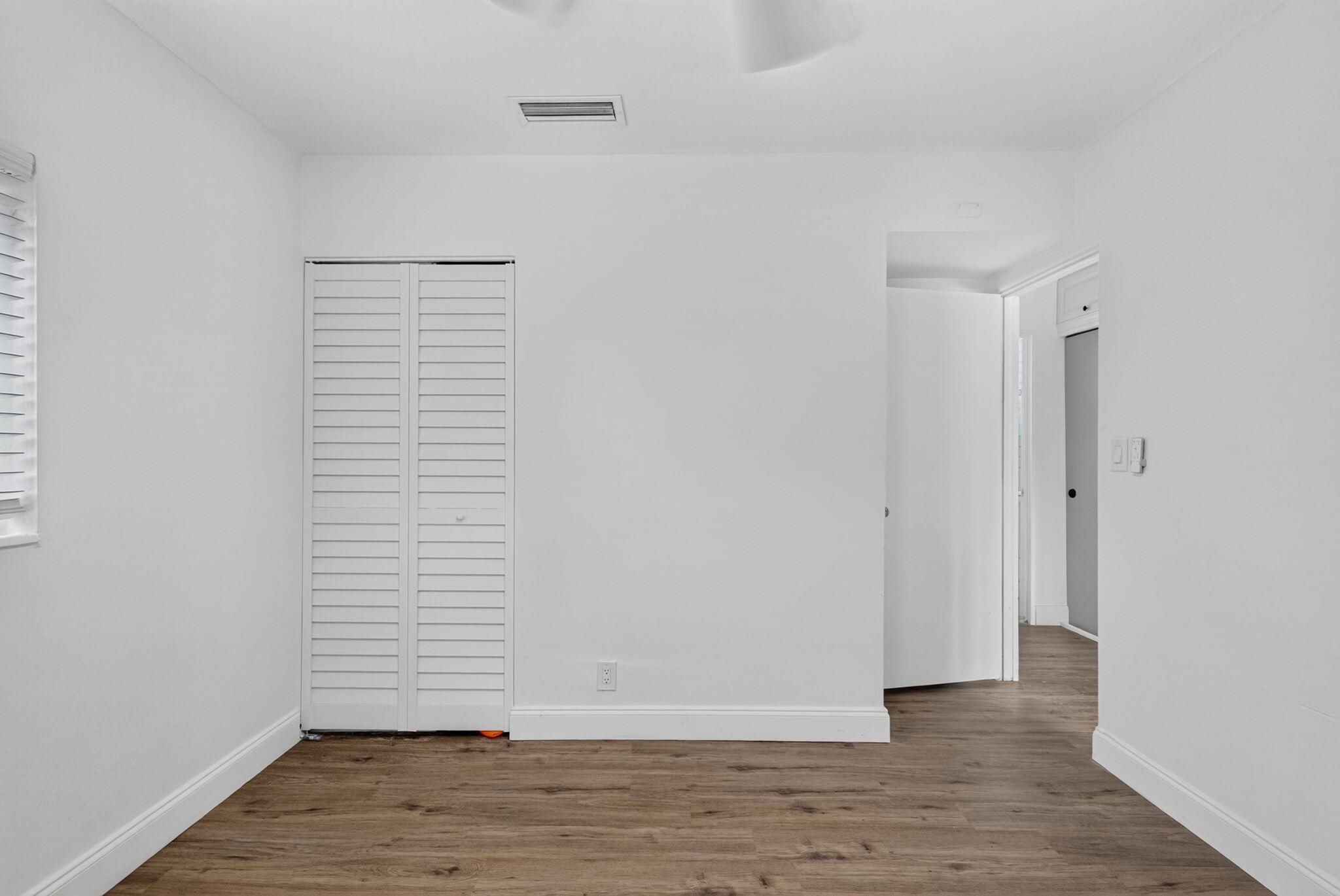 COLLIER ESTATES 1ST ADD - Residential Lease