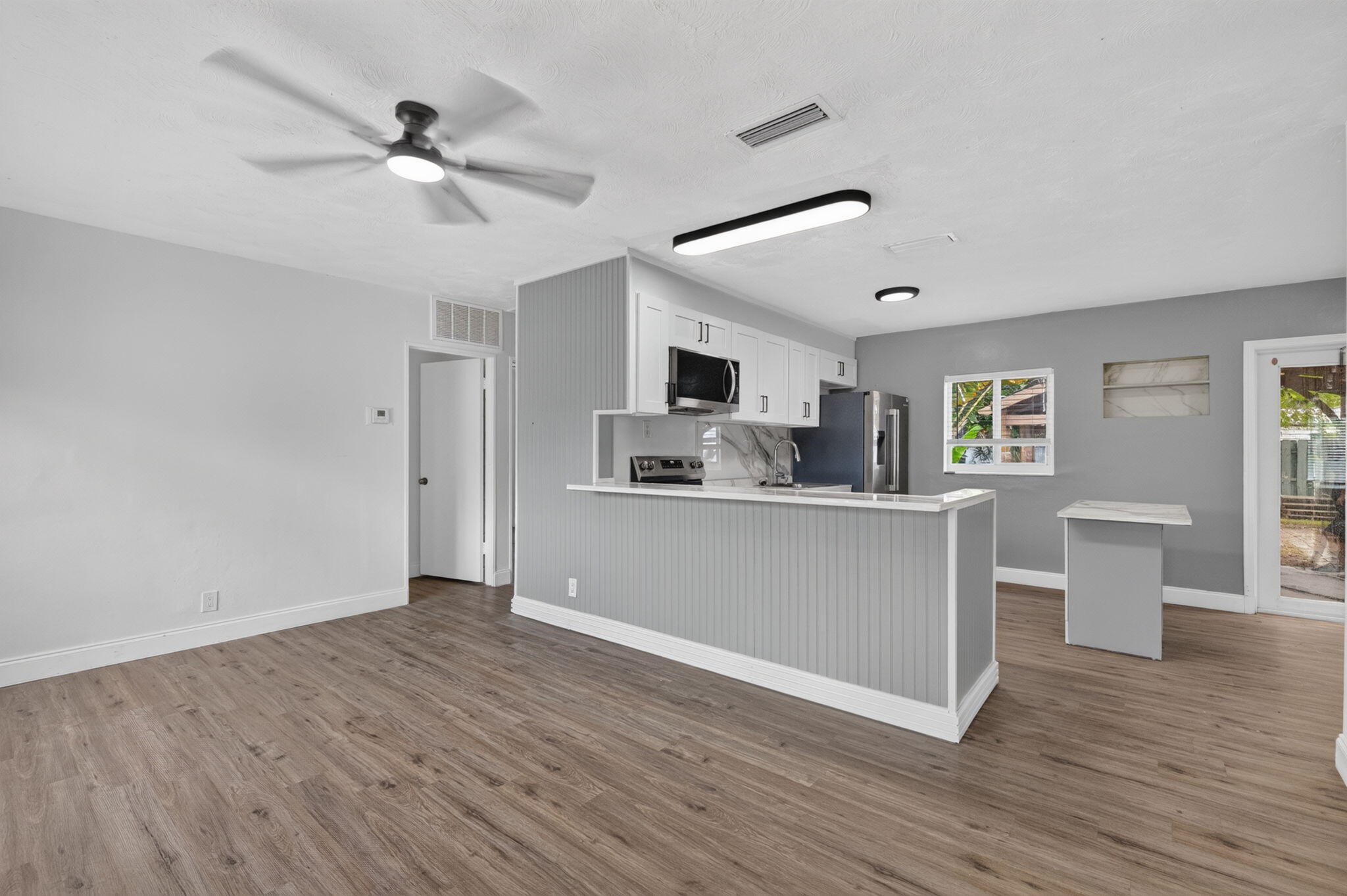 COLLIER ESTATES 1ST ADD - Residential Lease