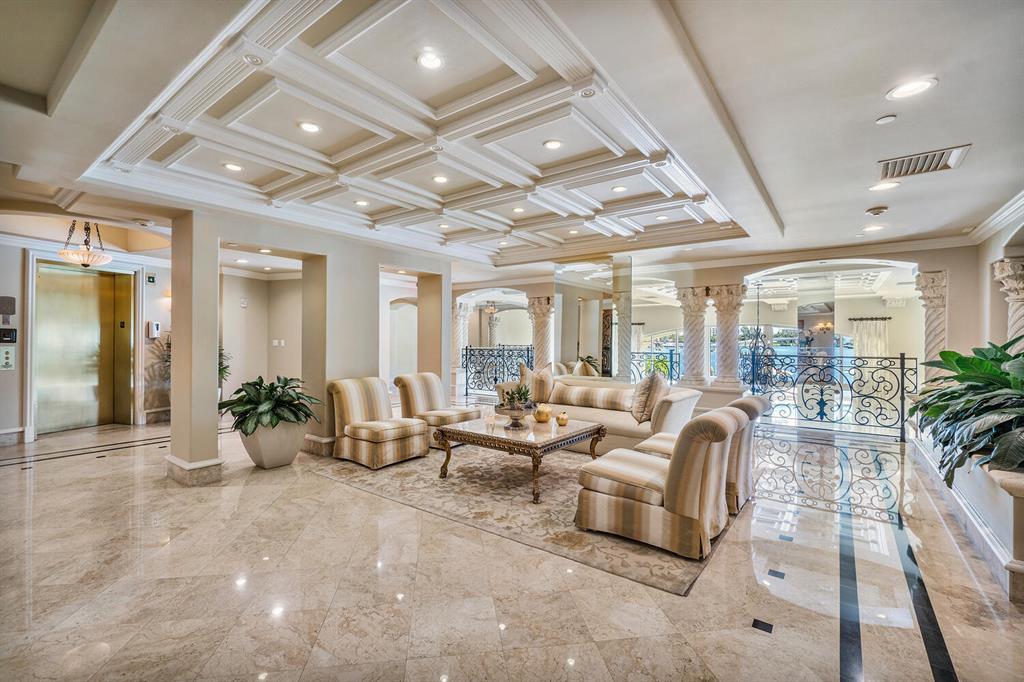 MIZNER GRAND CONDO - Residential