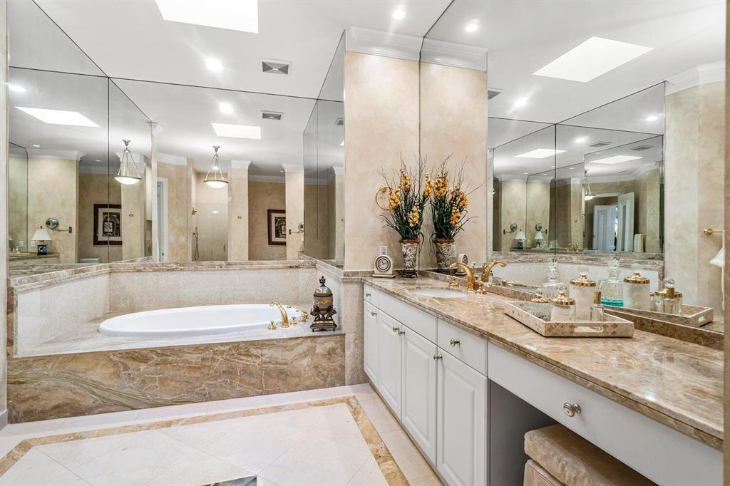 MIZNER GRAND CONDO - Residential