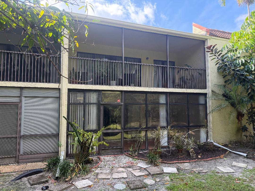 HAMMOCKS-LAKE FOREST CONDO - Residential