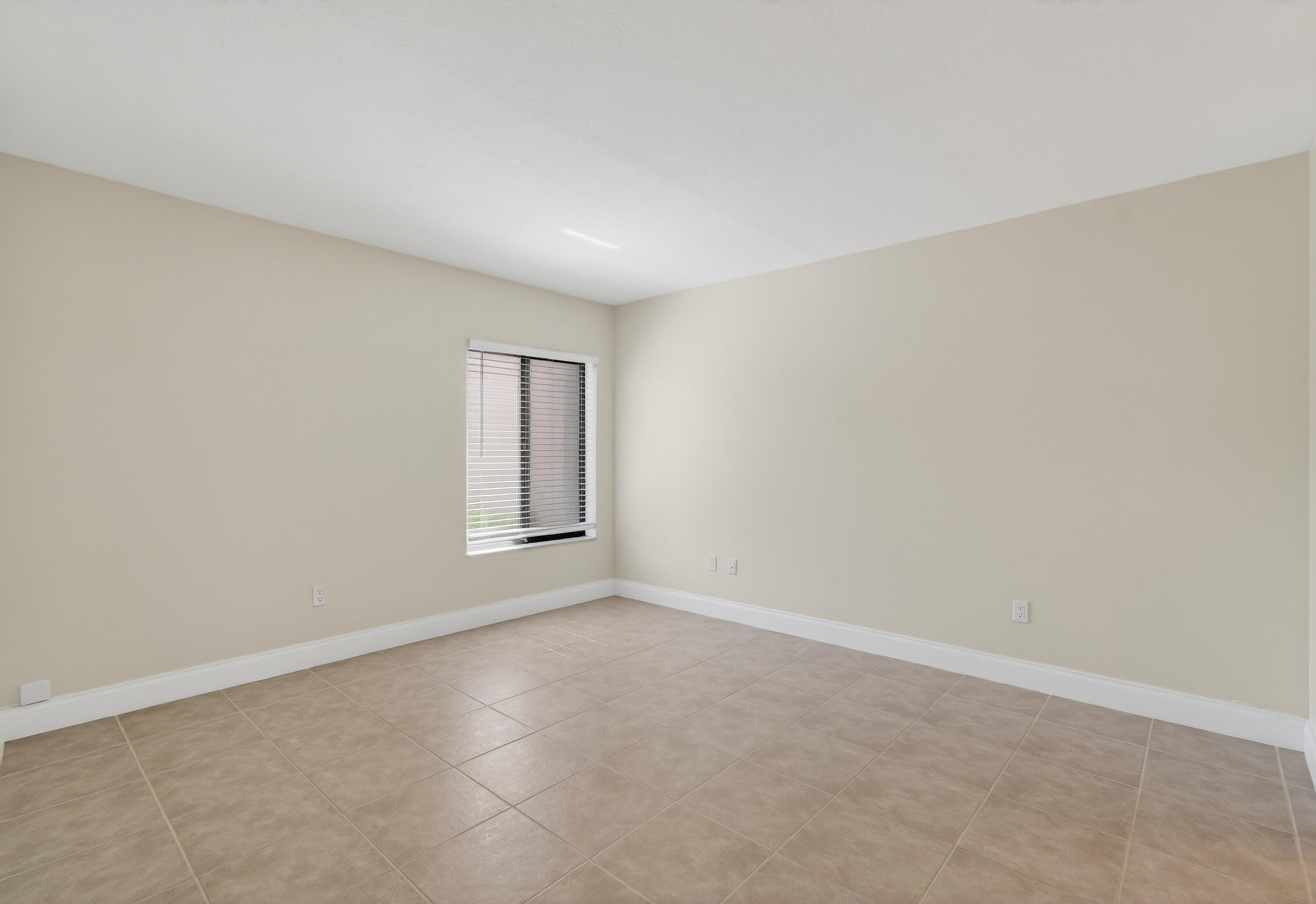 SAN REMO GOLF & TENNIS CLUB CONDO - Residential Lease