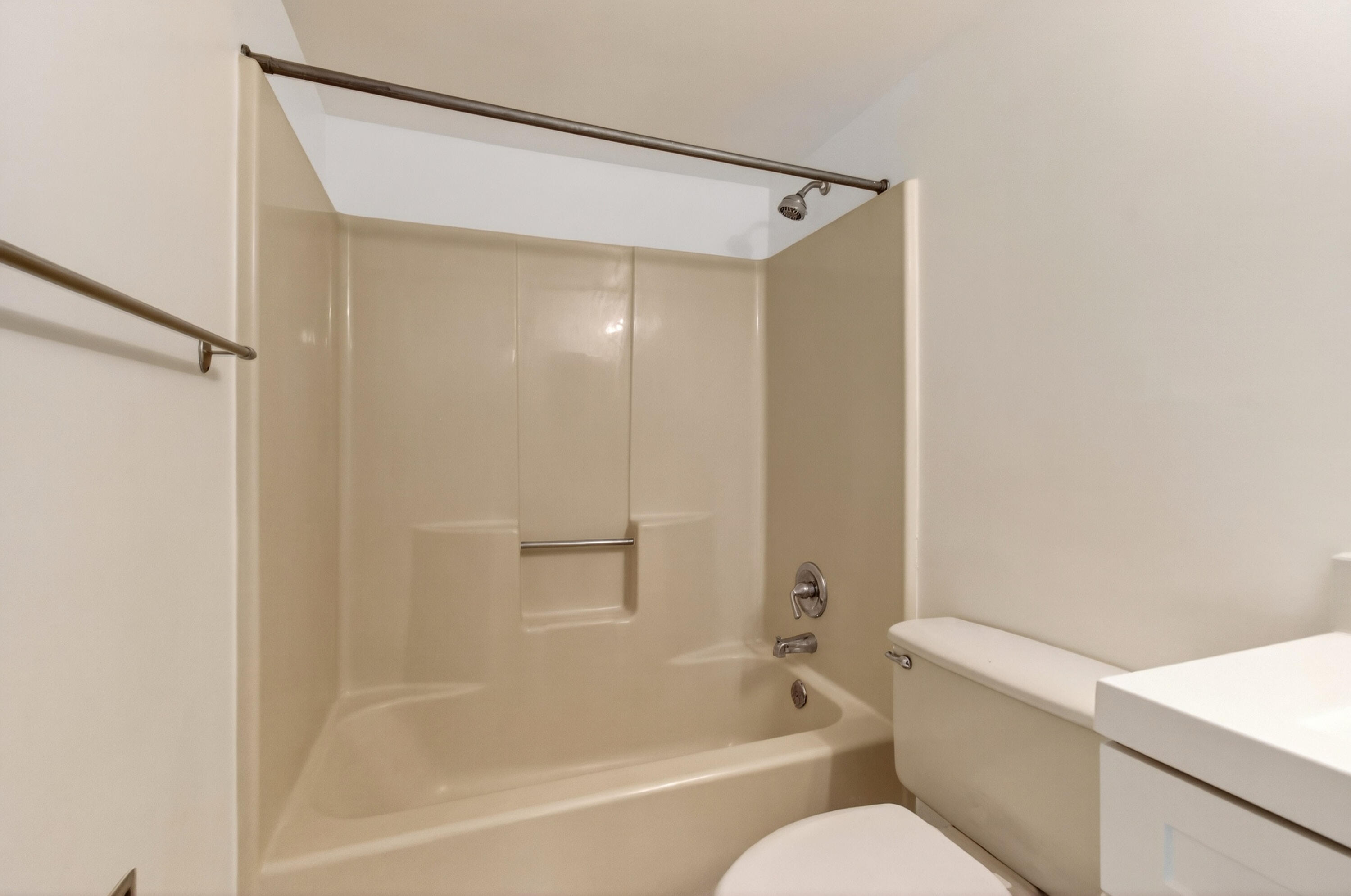 SAN REMO GOLF & TENNIS CLUB CONDO - Residential Lease