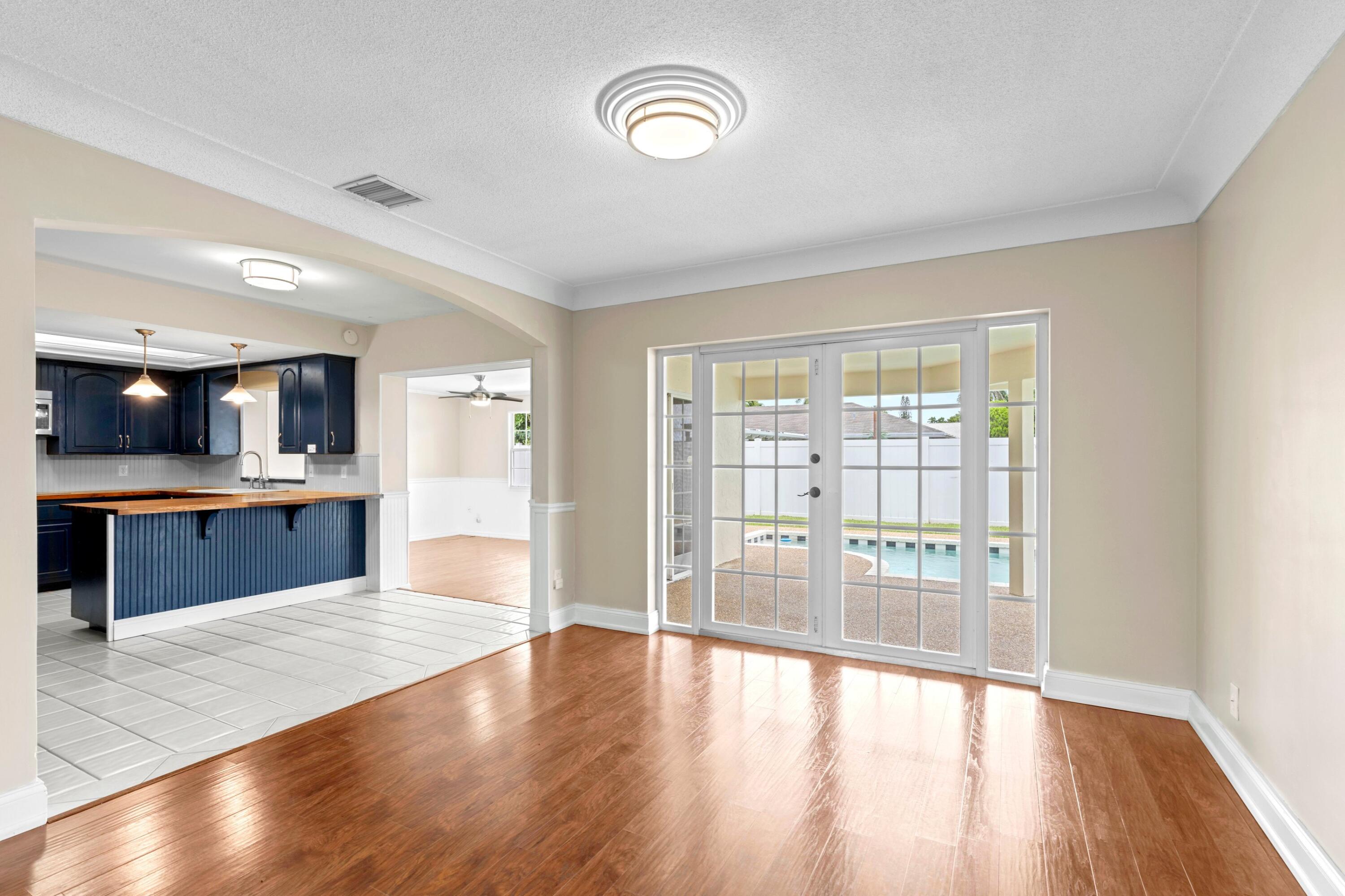 BOCA RATON SQUARE 17 - Residential