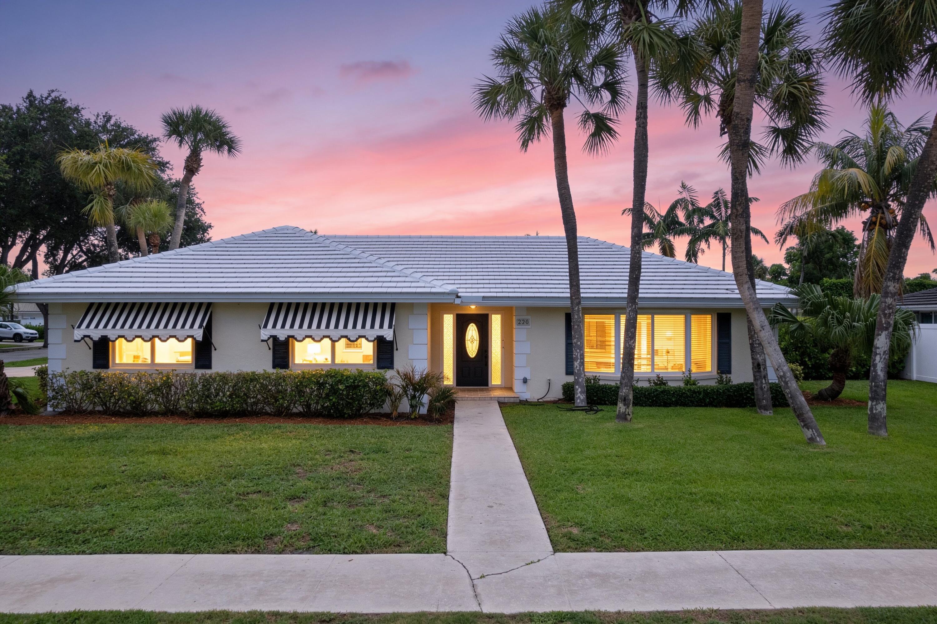 BOCA RATON SQUARE 17 - Residential