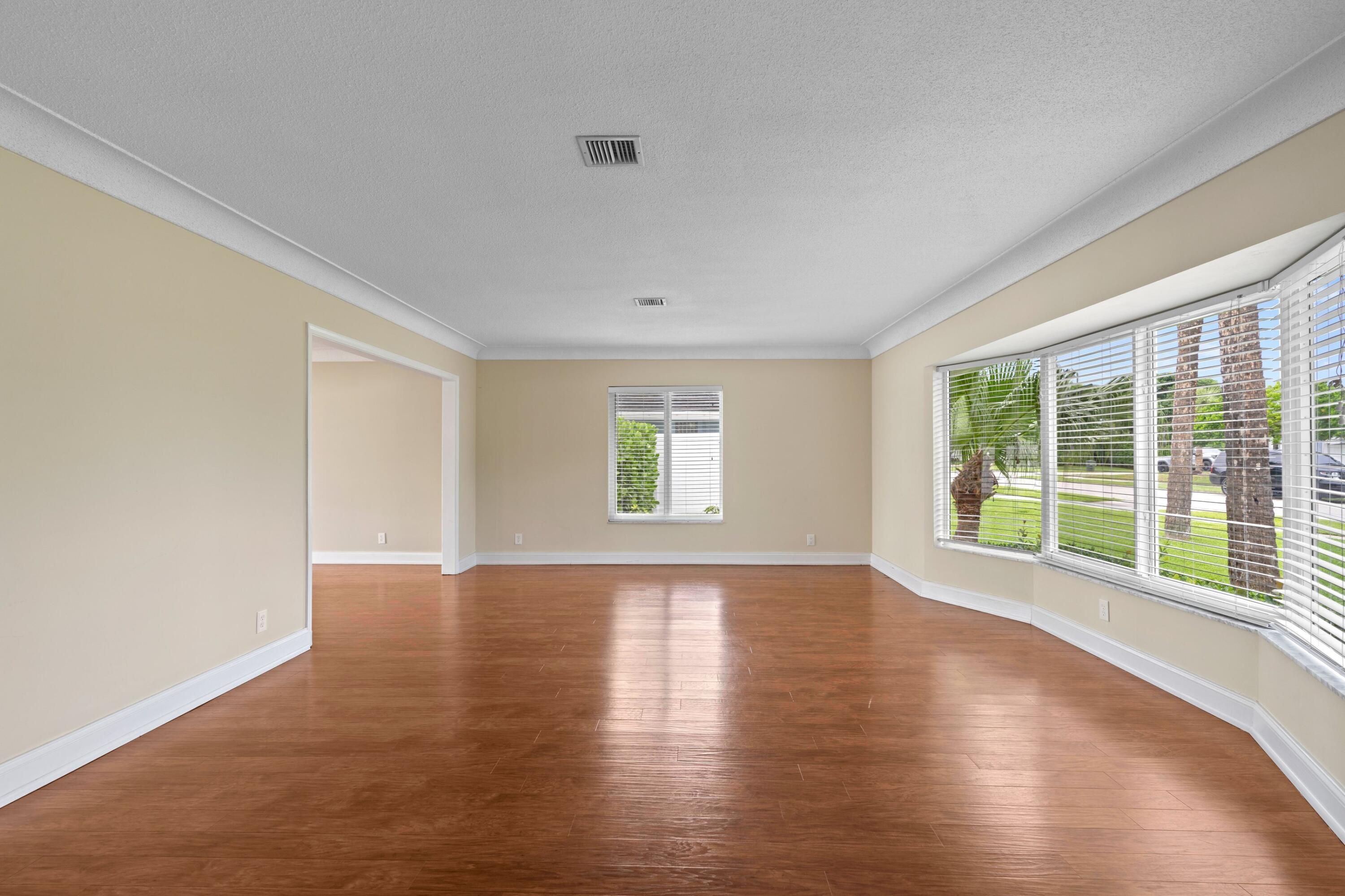 BOCA RATON SQUARE 17 - Residential